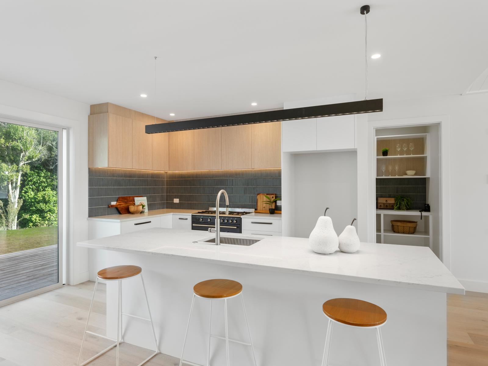 7 Pihoihoi Close, Waikanae