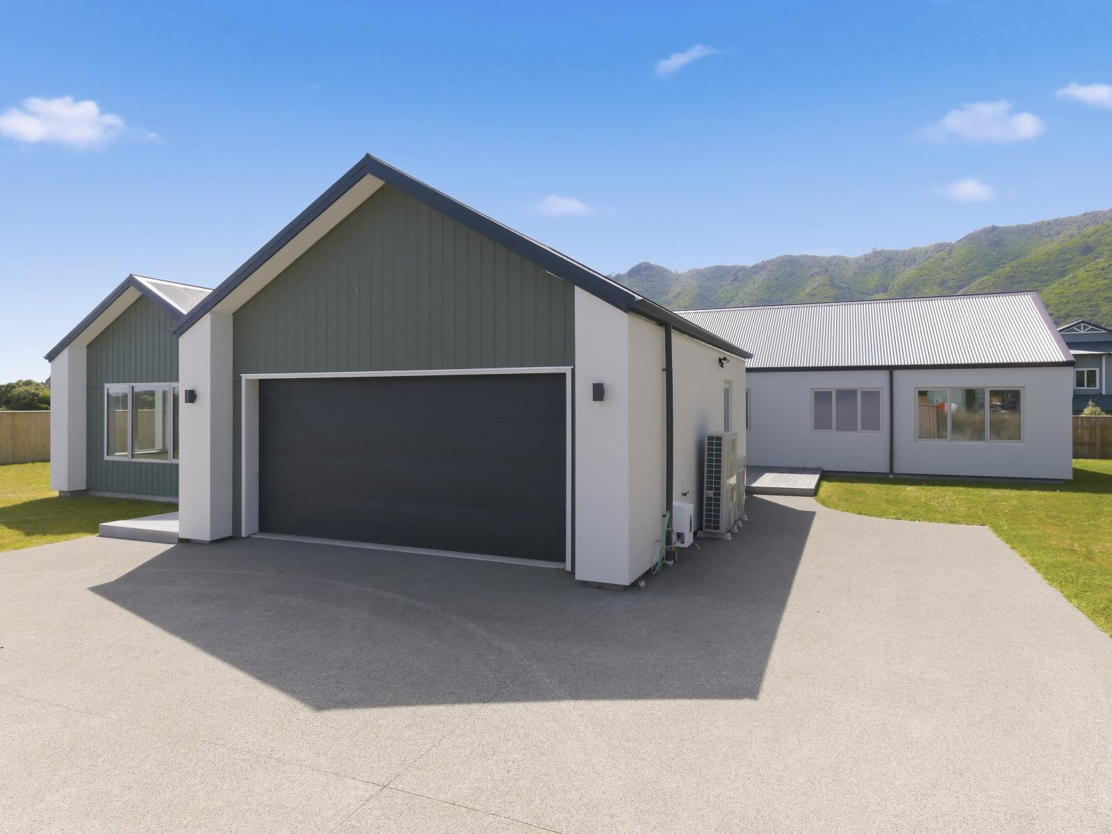 7 Pihoihoi Close, Waikanae