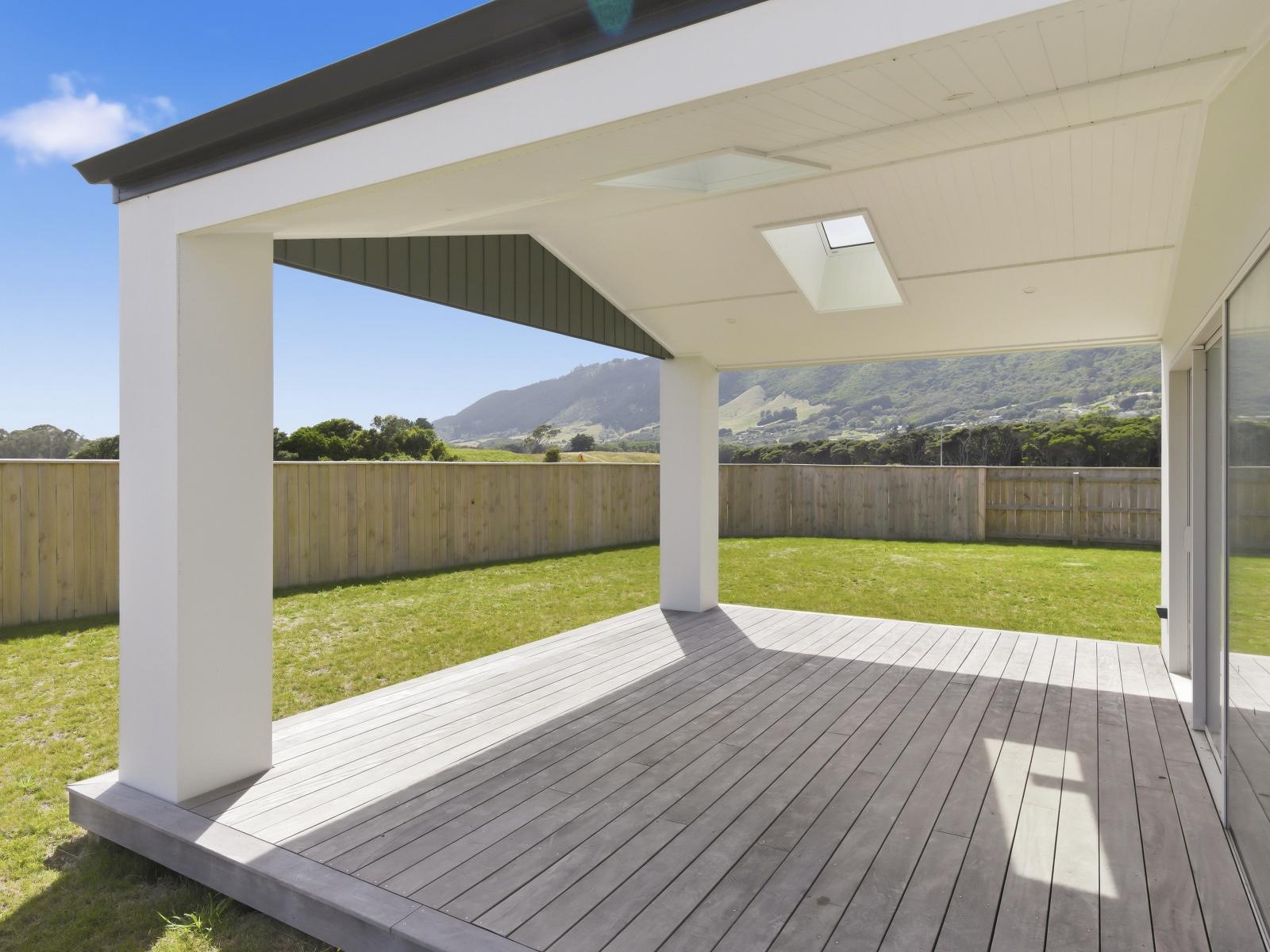 7 Pihoihoi Close, Waikanae