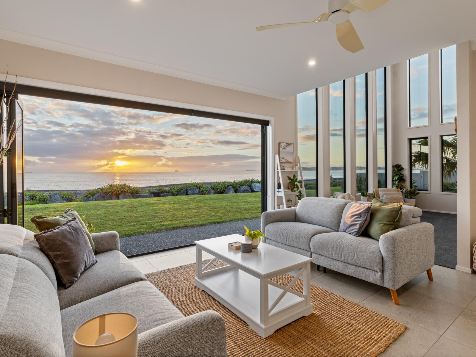 50 Ferguson Street North, Bay View