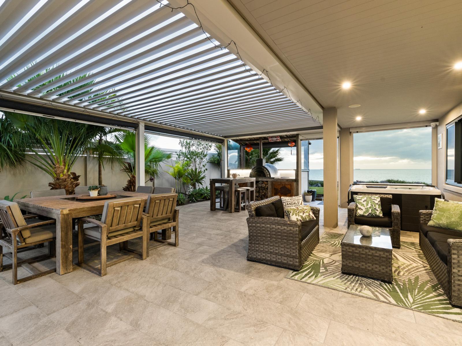 50 Ferguson Street North, Bay View