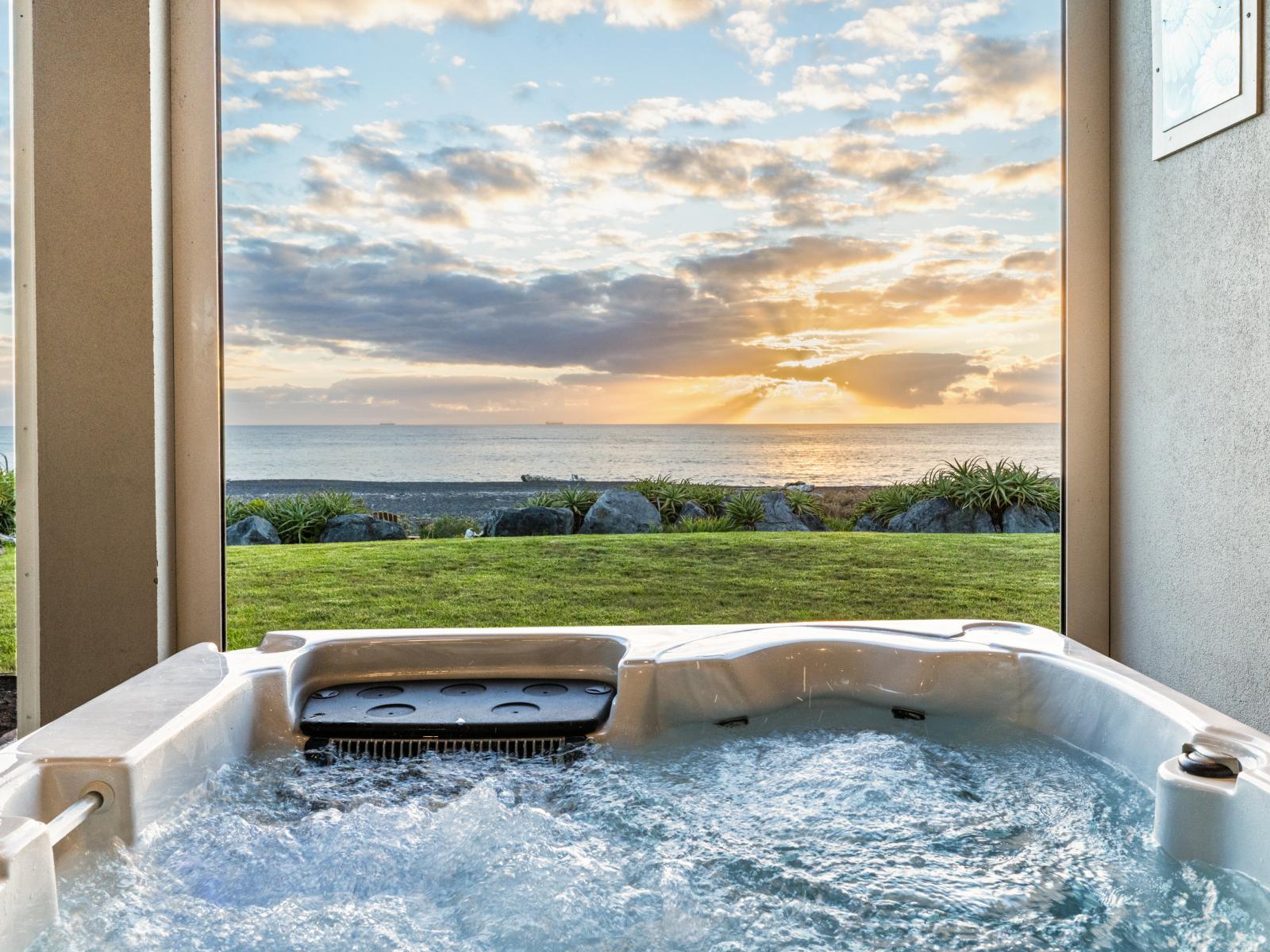 50 Ferguson Street North, Bay View