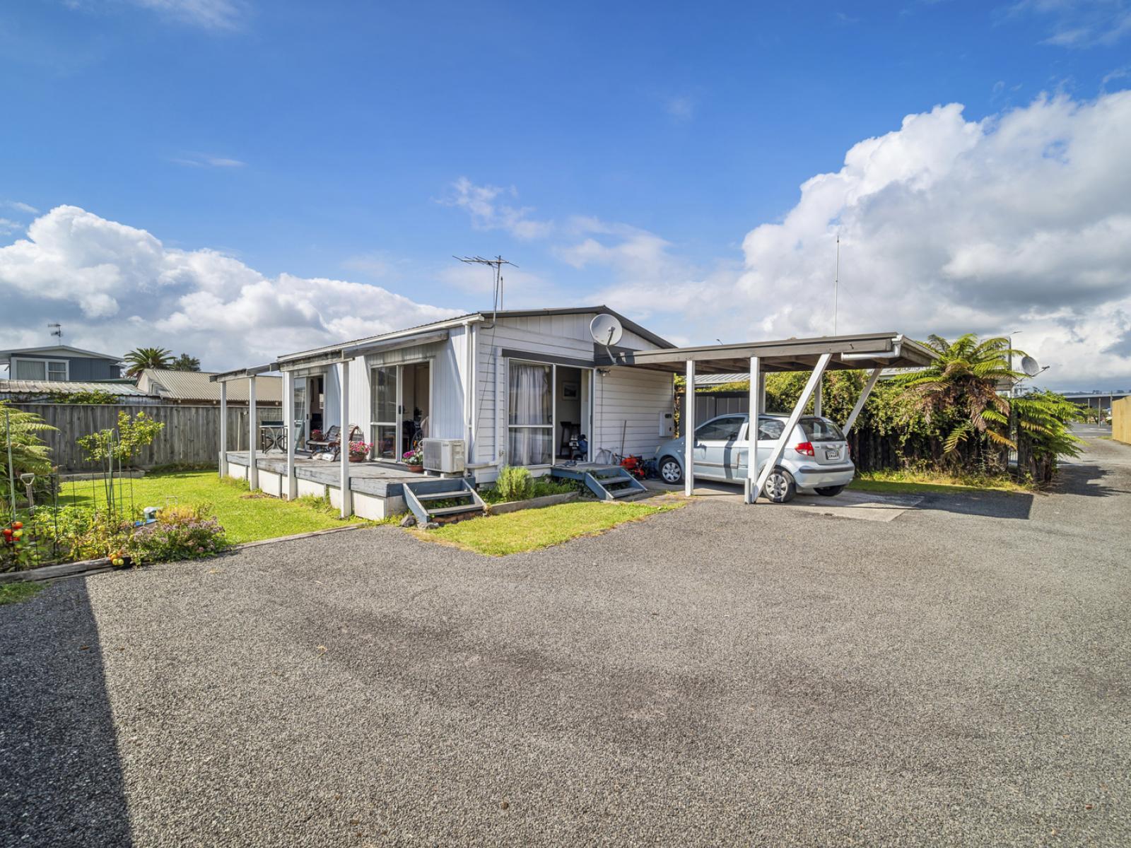 121B Lake Road, Koutu