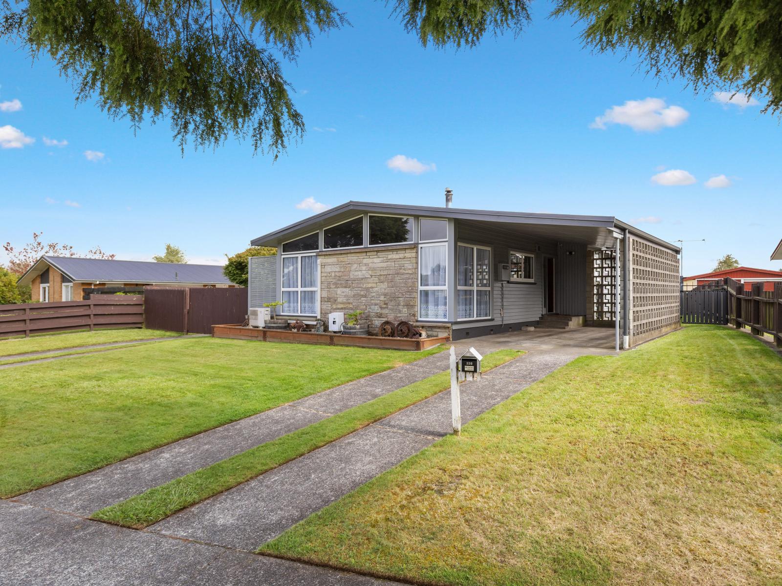 228 West Parkdale Street, Tokoroa