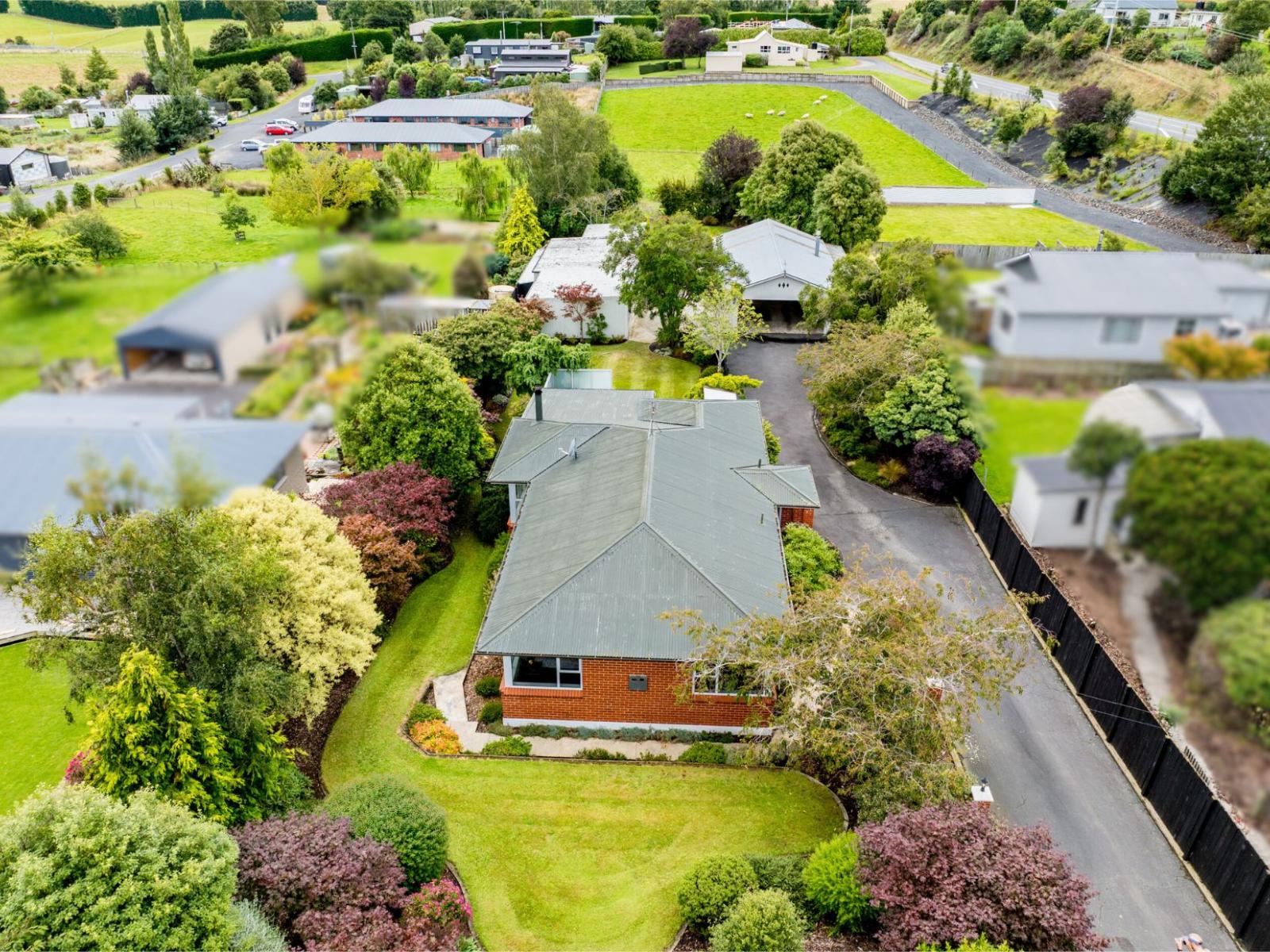 9 Grey Street, Allanton, Mosgiel