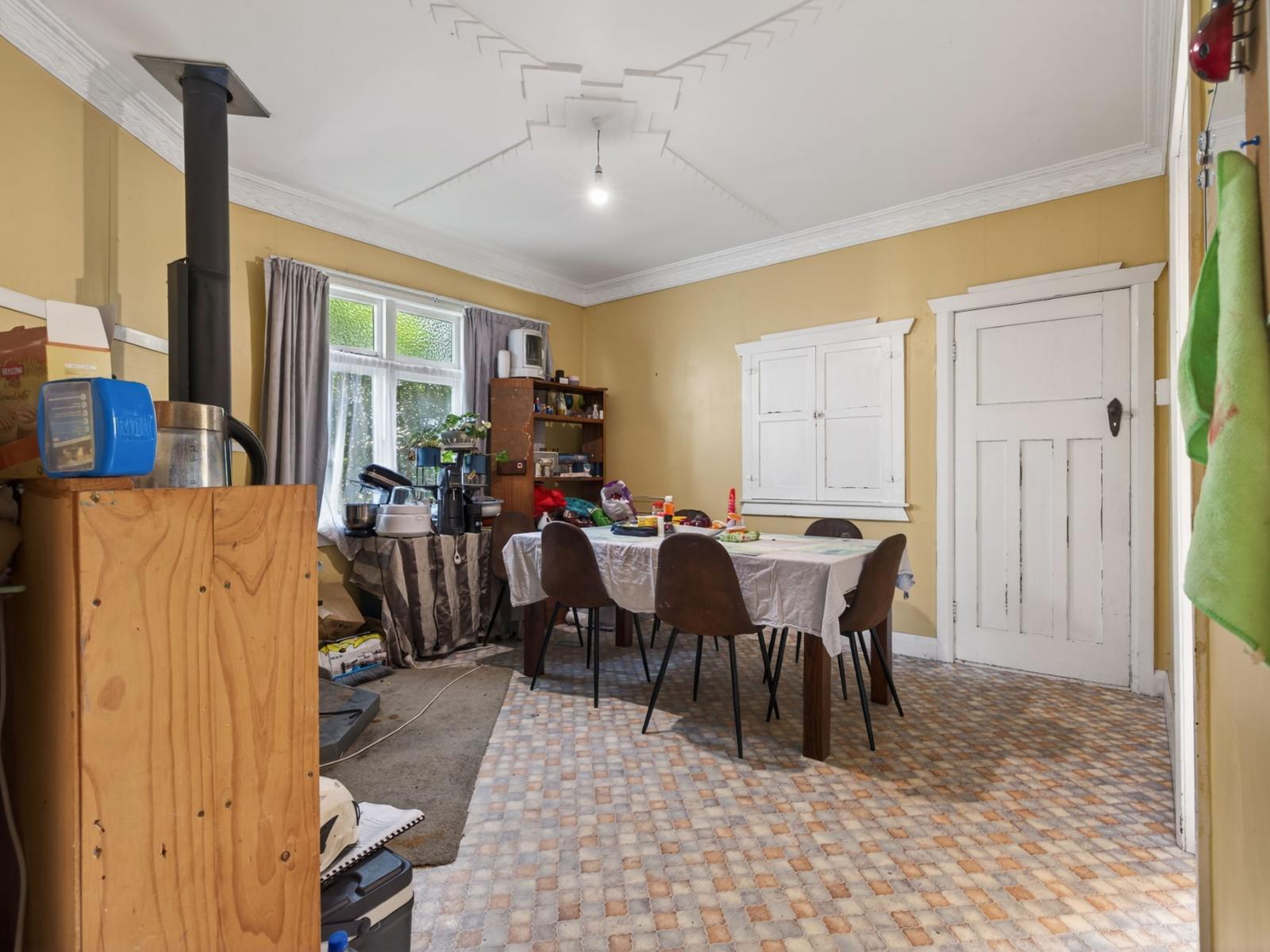 8 Mangahao Road, Pahiatua