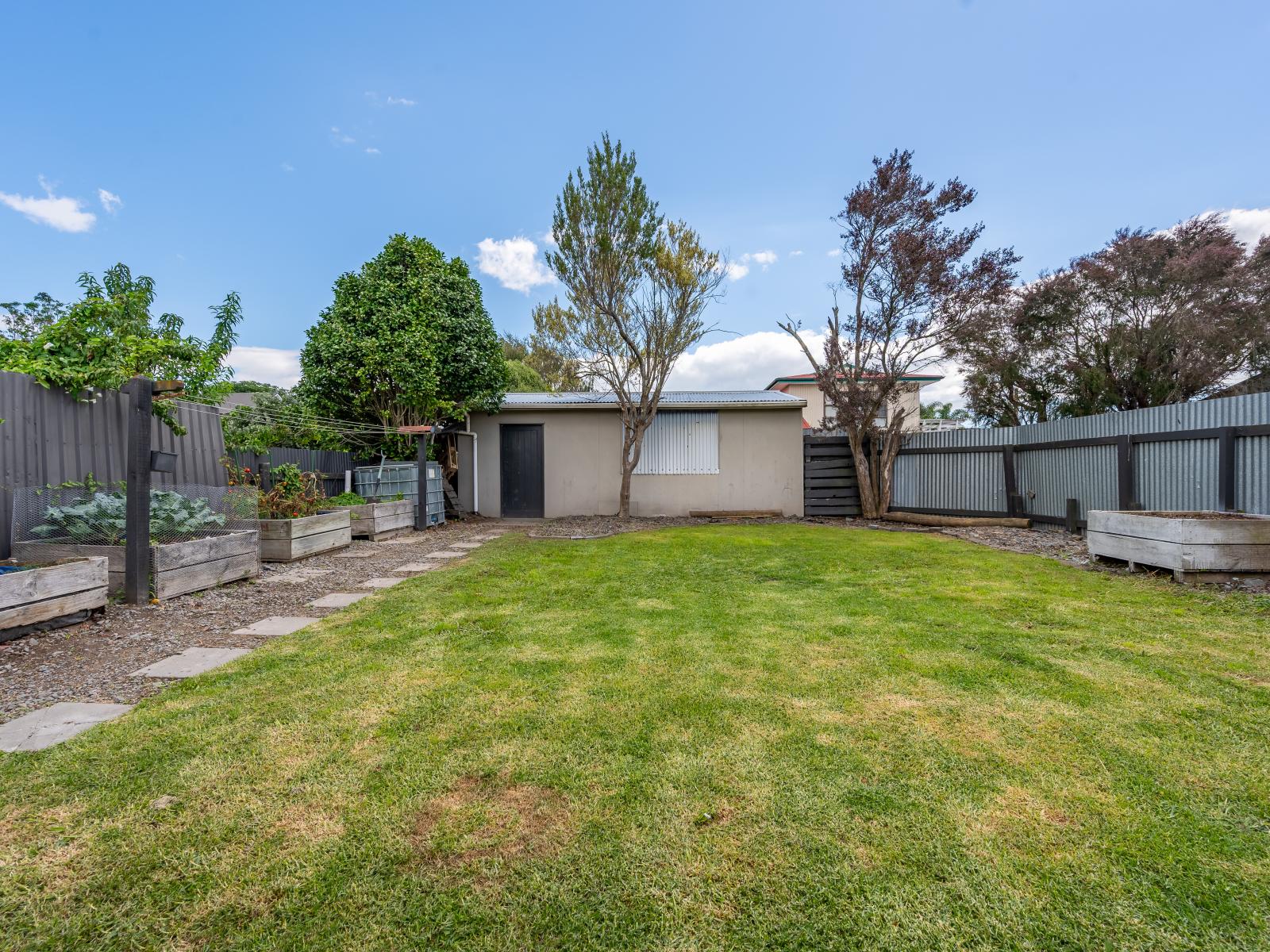 1106 Karamu Road North, Mayfair