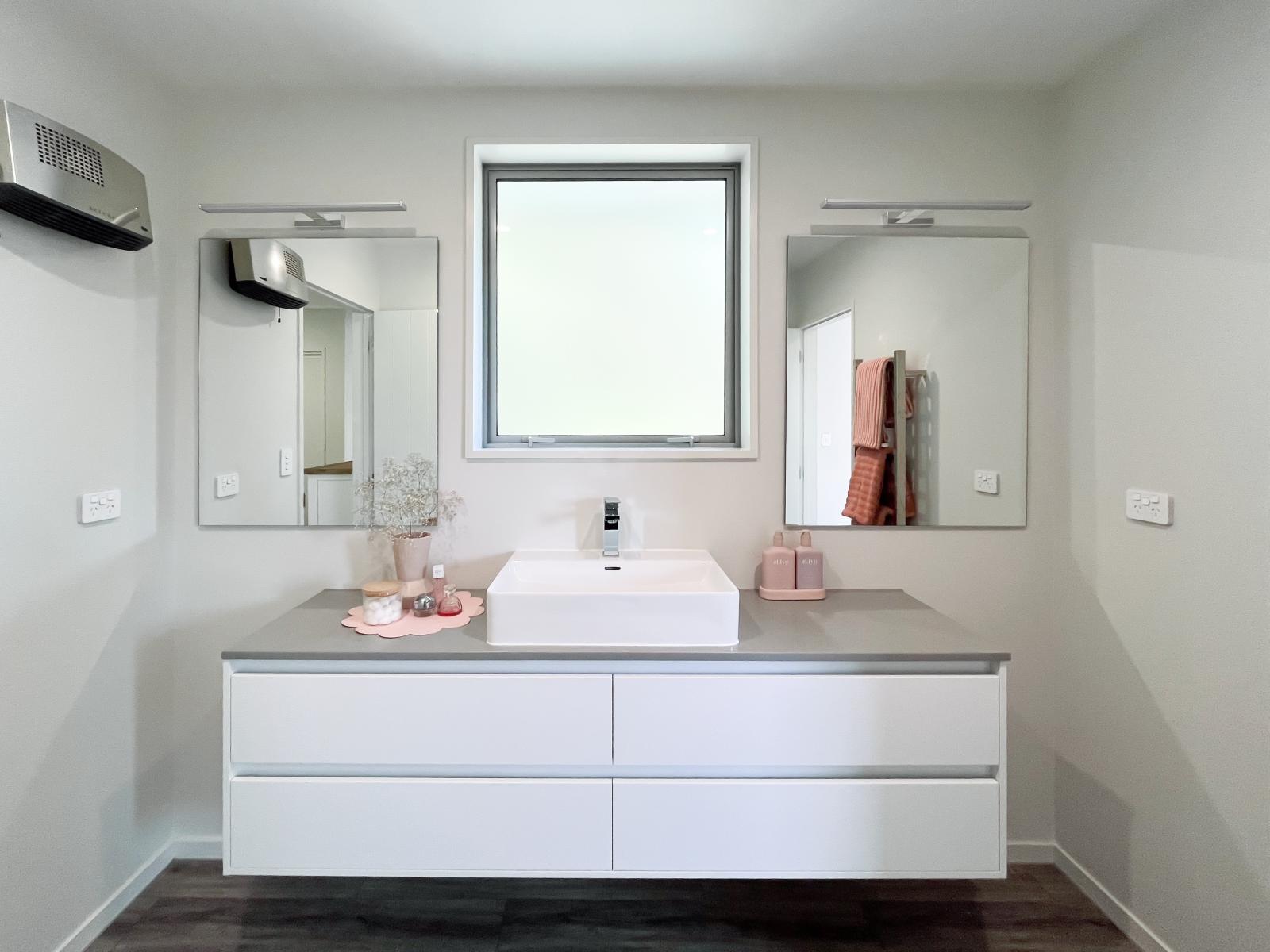 214 Findlay Road, Ascot