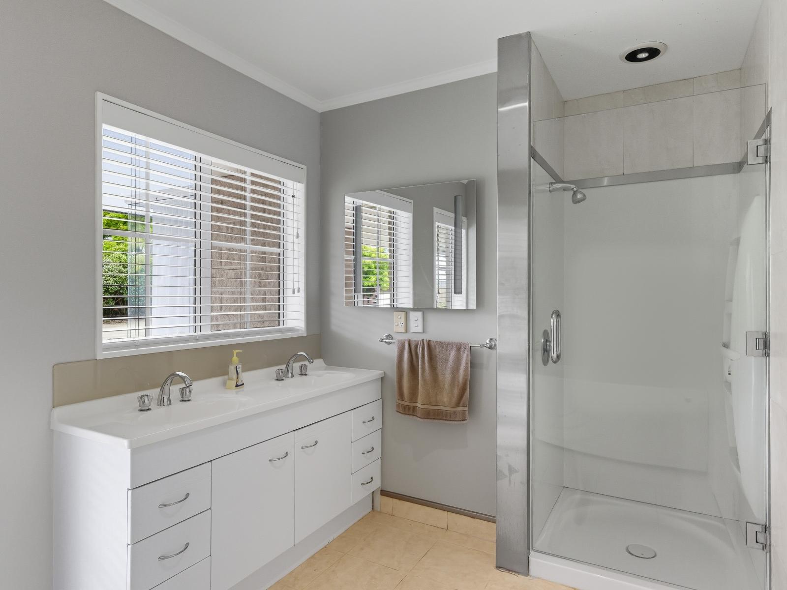 4 Lakewood Grove, Levin