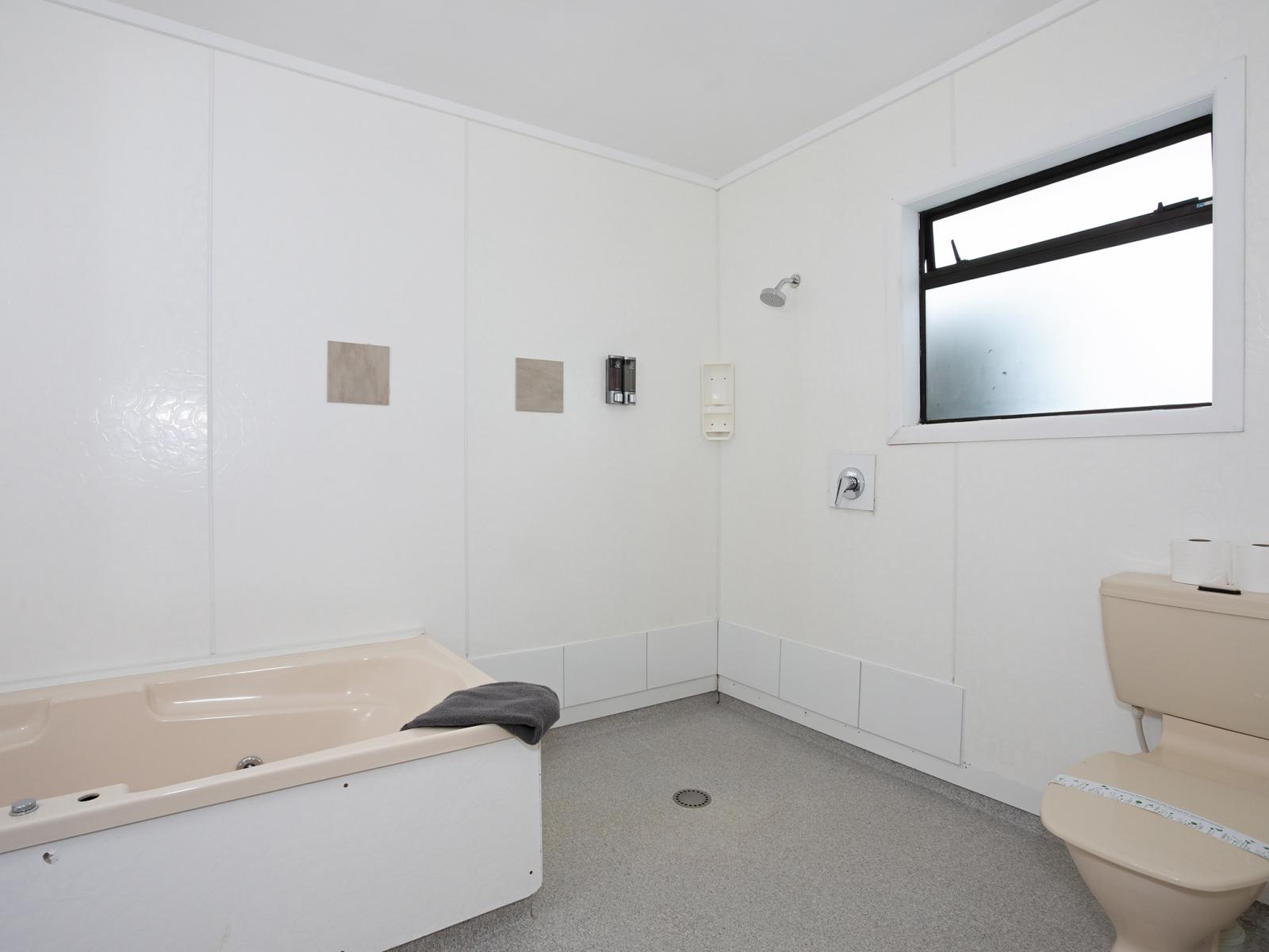 167 Fitzherbert Avenue, West End