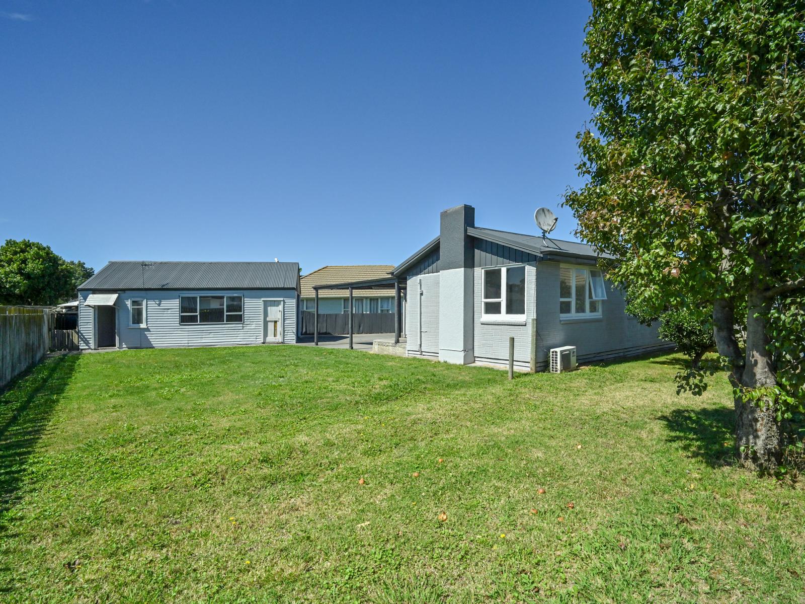 301 Ruru Place, Camberley