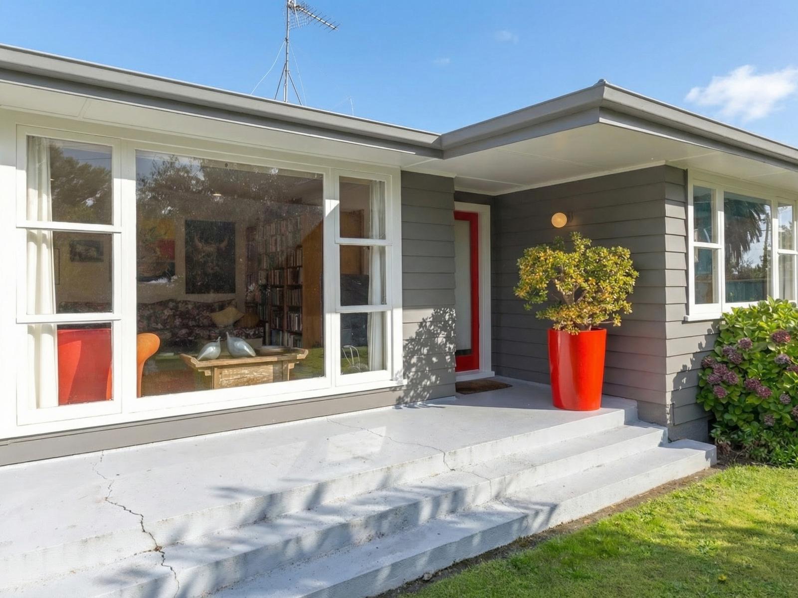 85 Brandon Street, Featherston