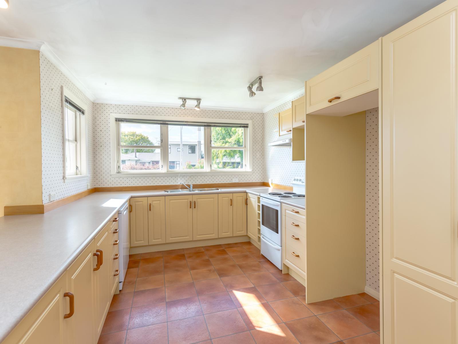 13 Armstrong Avenue, Carterton