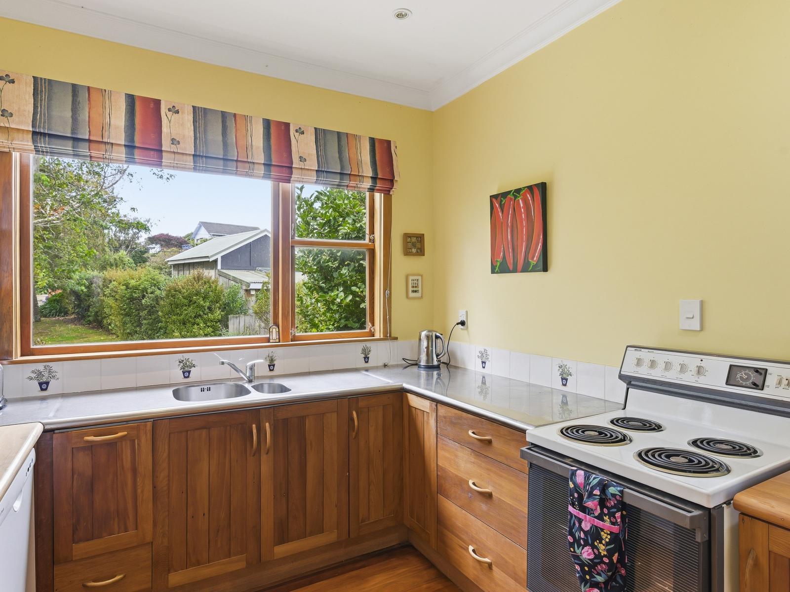 3-5 Rewa Road, Raumati Beach