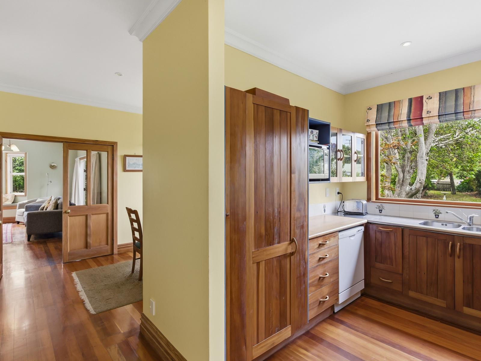 3-5 Rewa Road, Raumati Beach