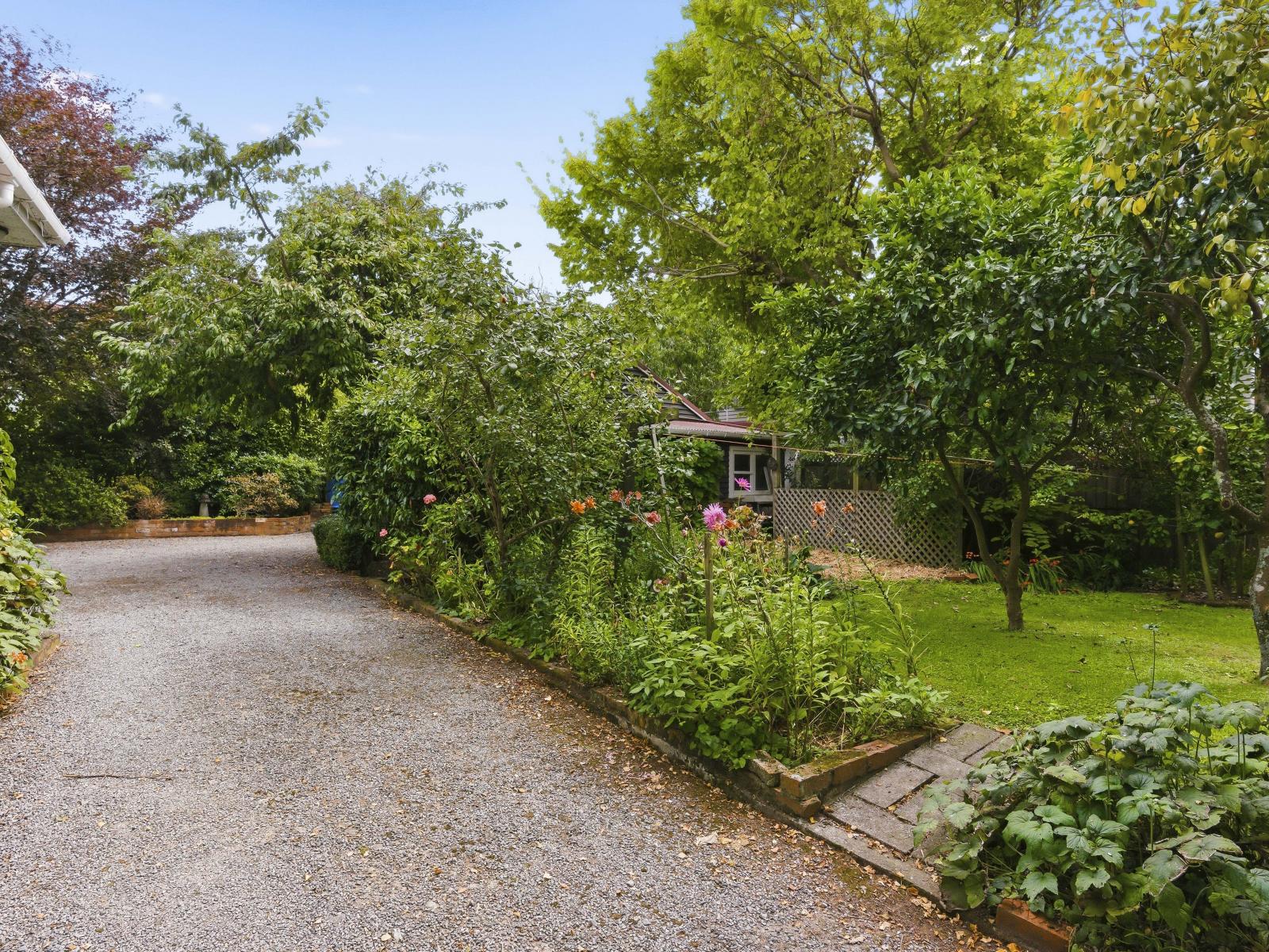 3-5 Rewa Road, Raumati Beach