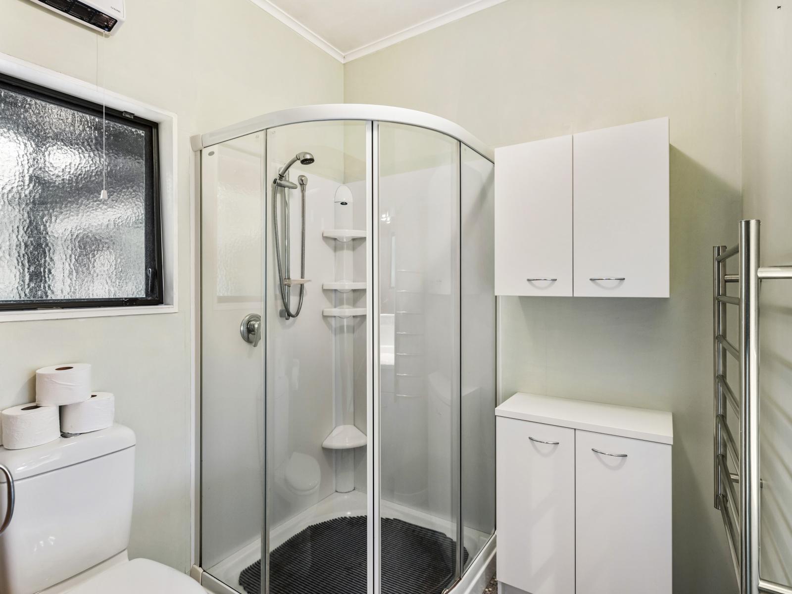 23 Tennis Court Road, Raumati South