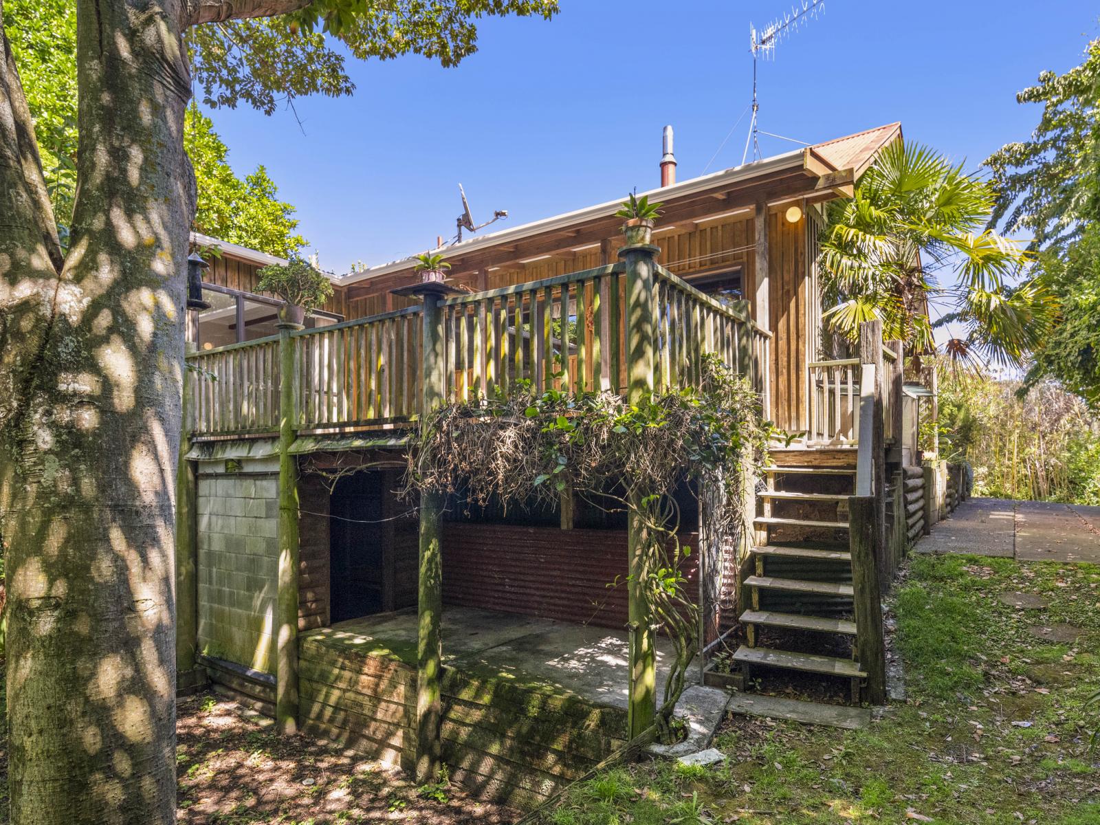 23 Tennis Court Road, Raumati South