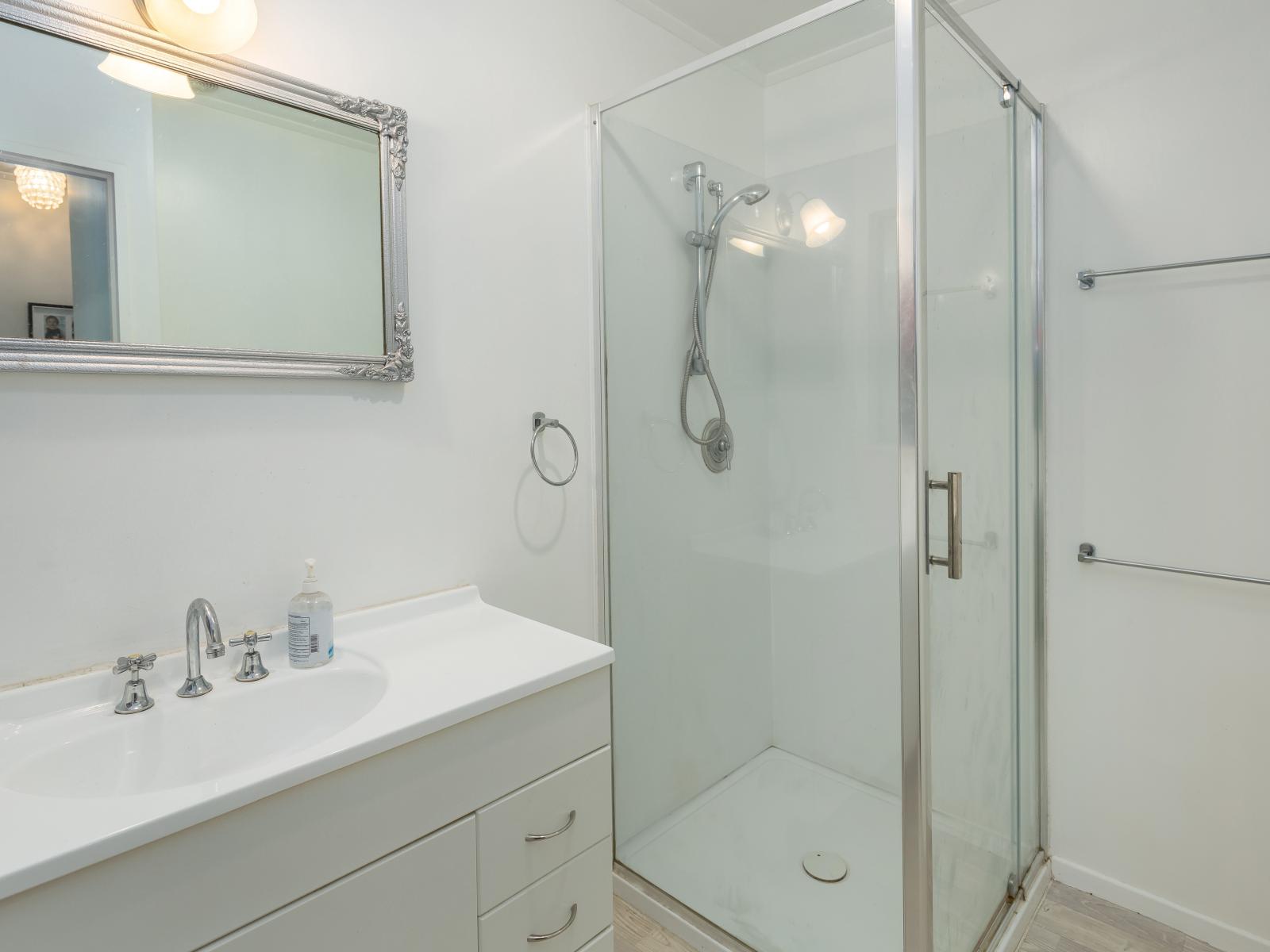 5C Millard Avenue, Masterton