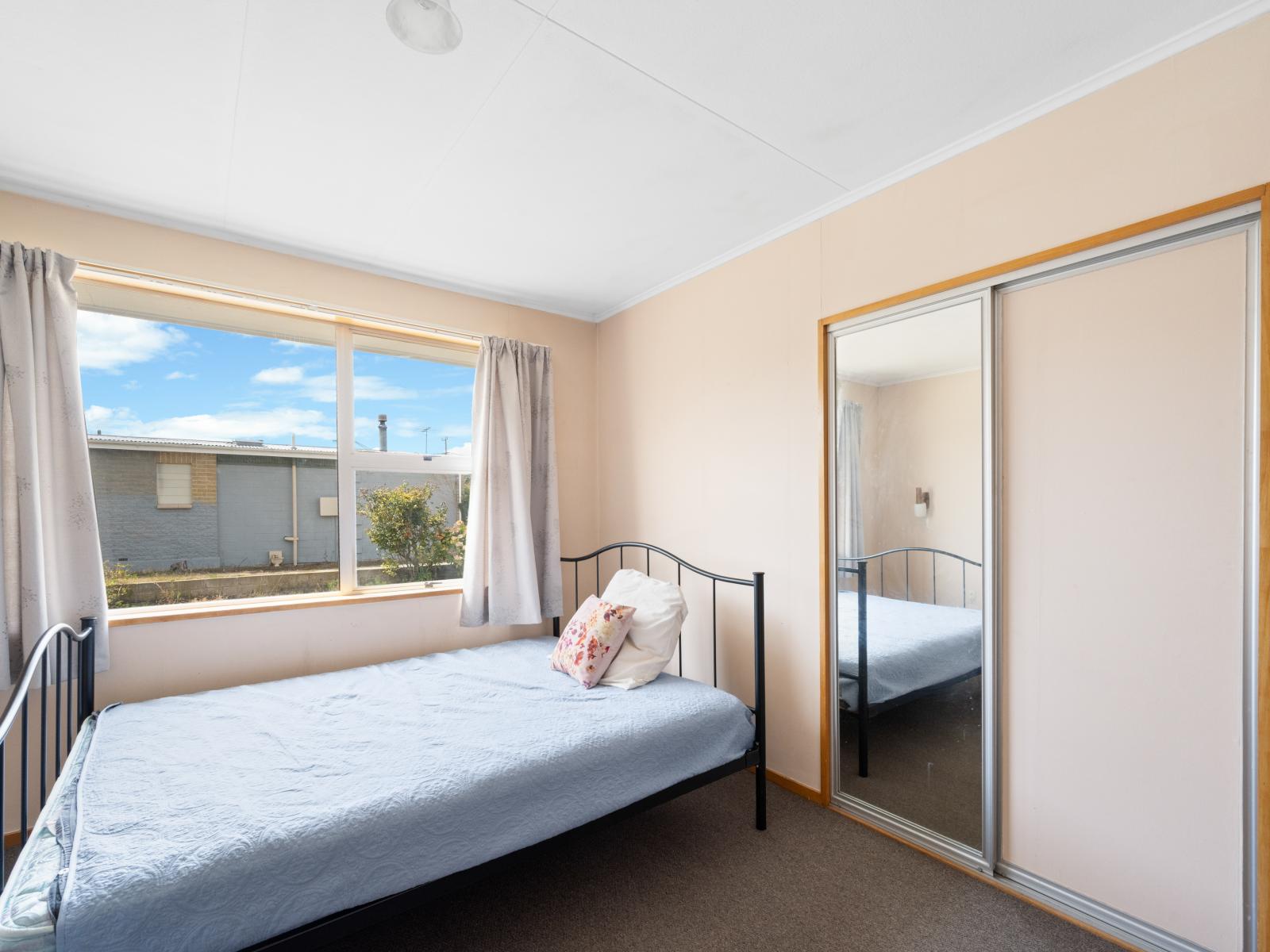 8B Brandon Street, Alexandra