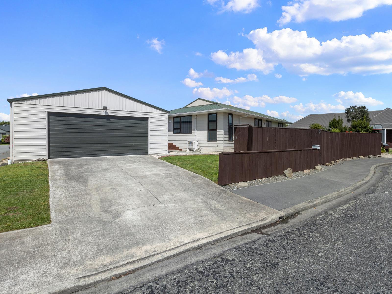 9 Bankview Place, Amberley