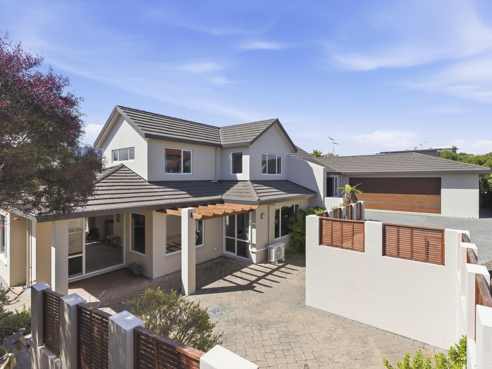 10 Metzenthin Close, Raumati South