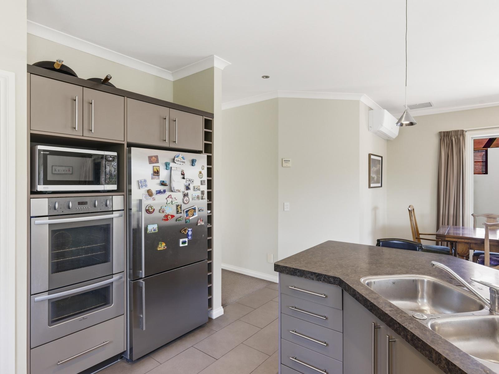 10 Metzenthin Close, Raumati South