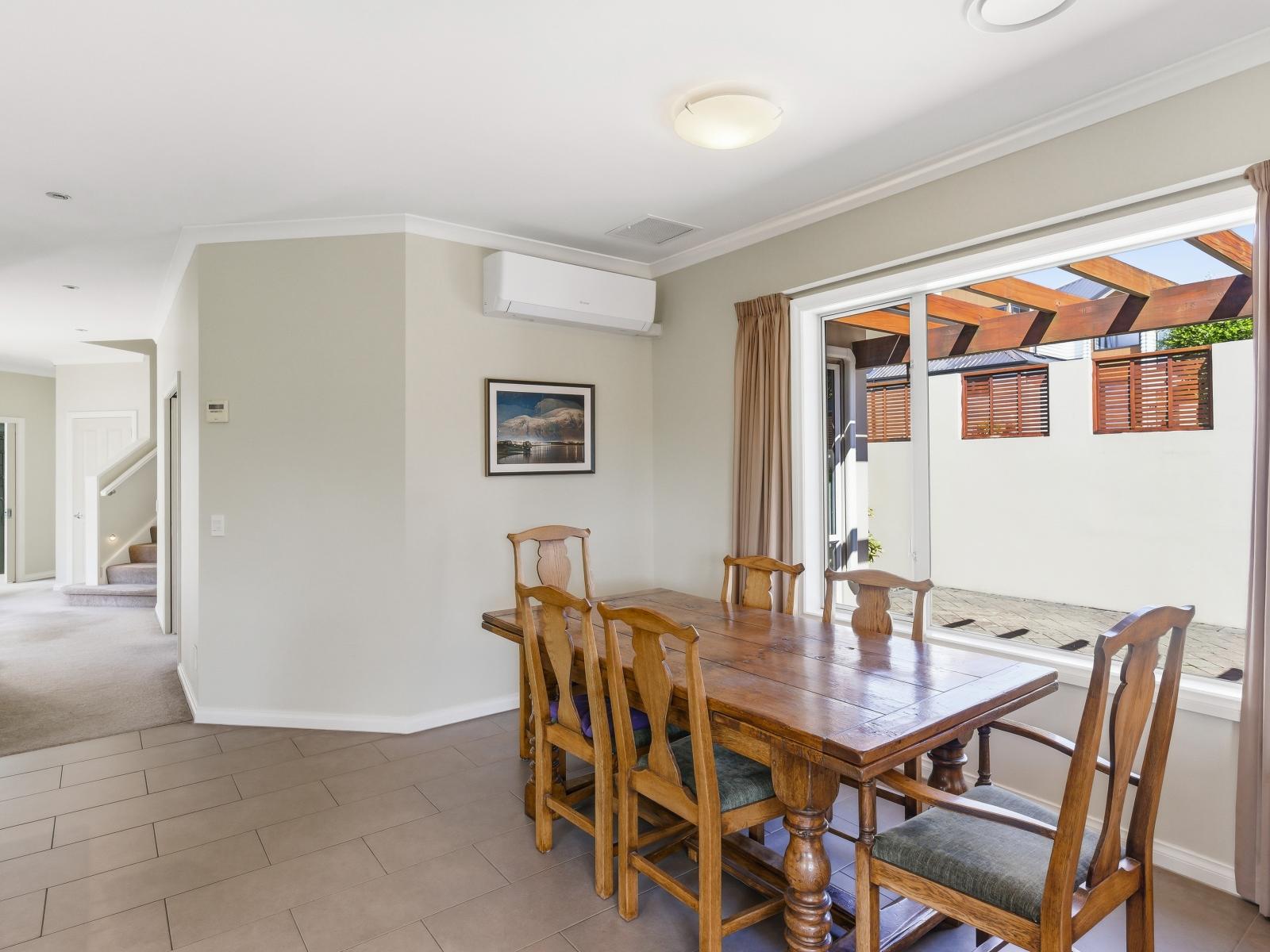 10 Metzenthin Close, Raumati South