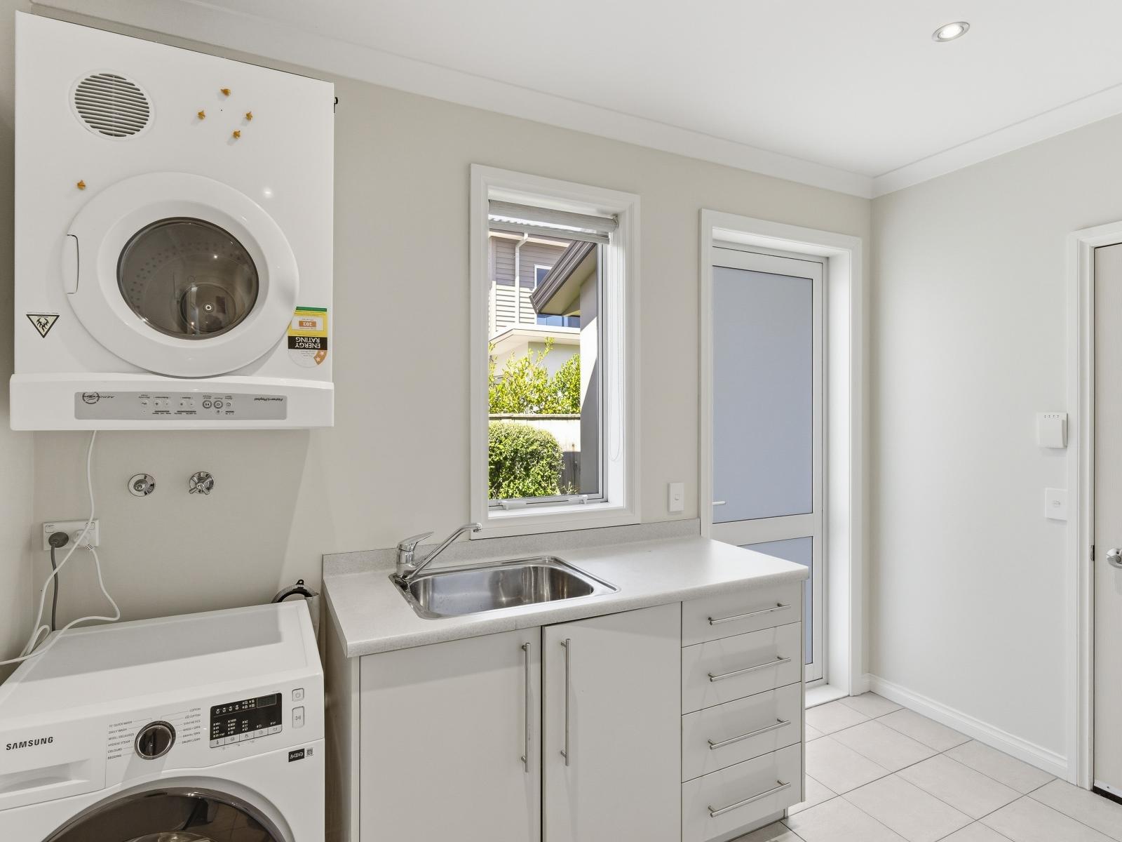 10 Metzenthin Close, Raumati South