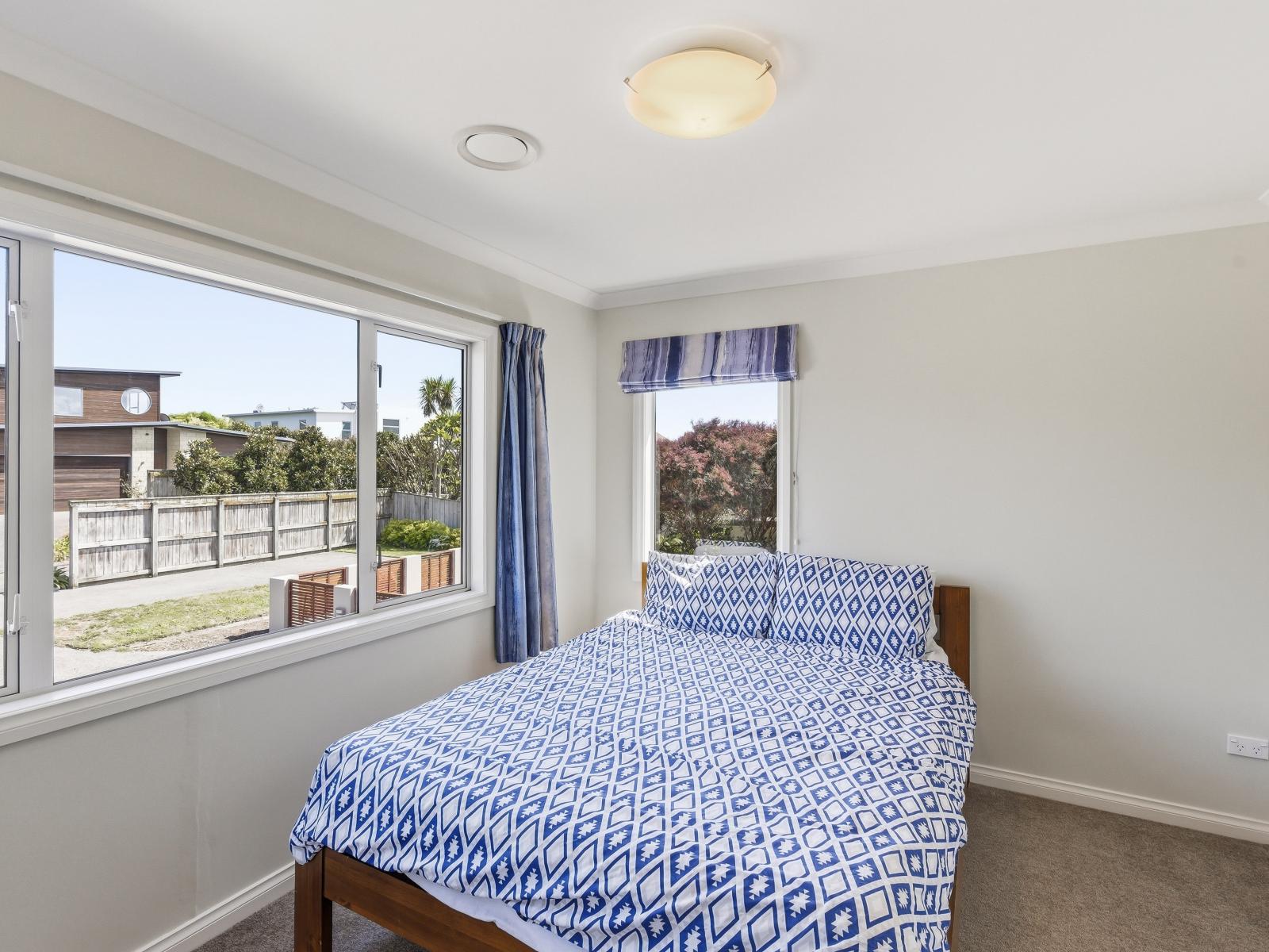 10 Metzenthin Close, Raumati South