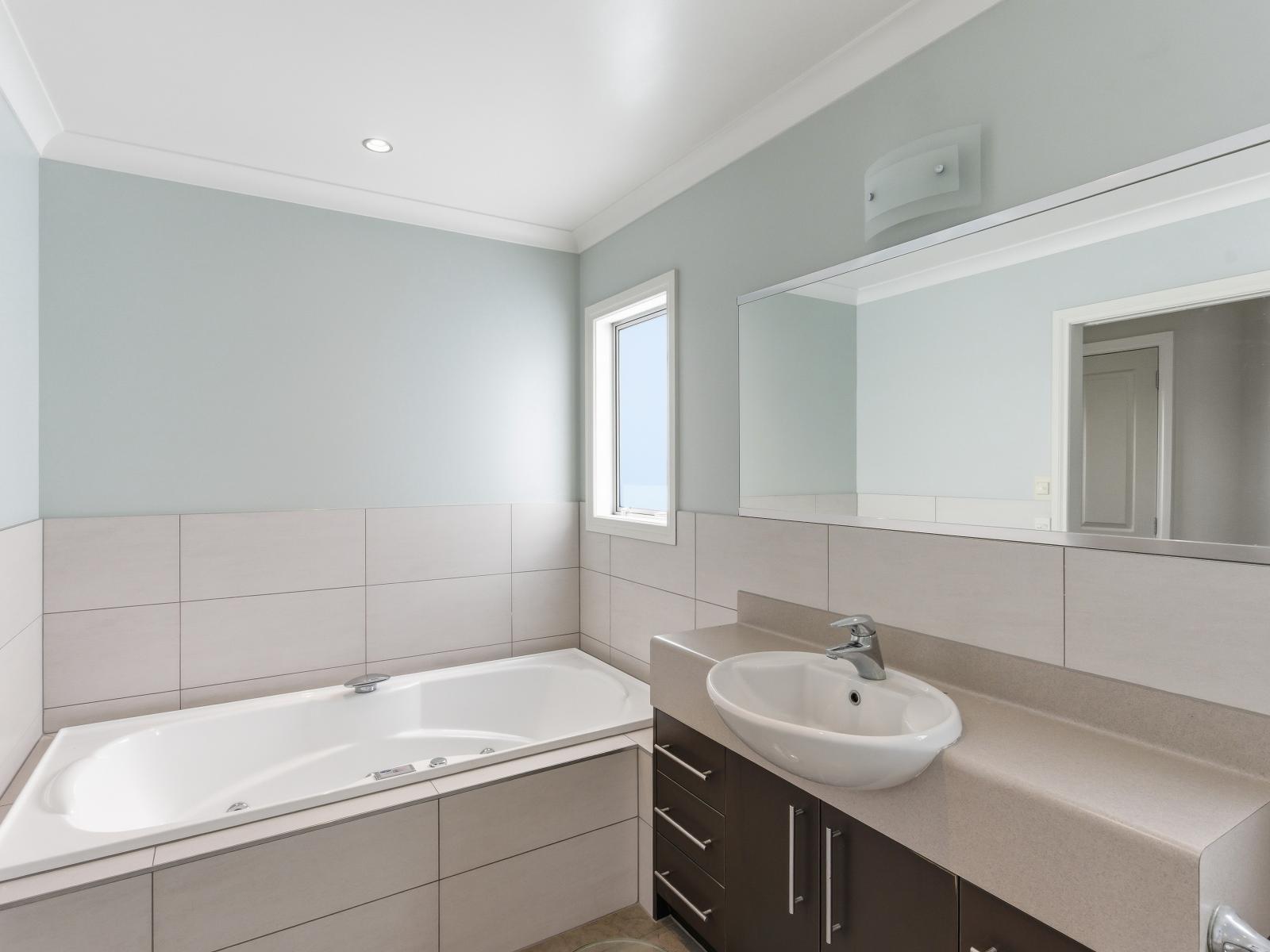 10 Metzenthin Close, Raumati South