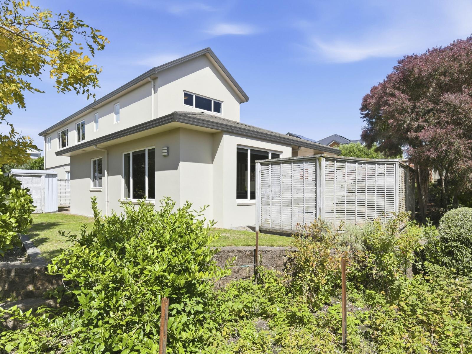 10 Metzenthin Close, Raumati South