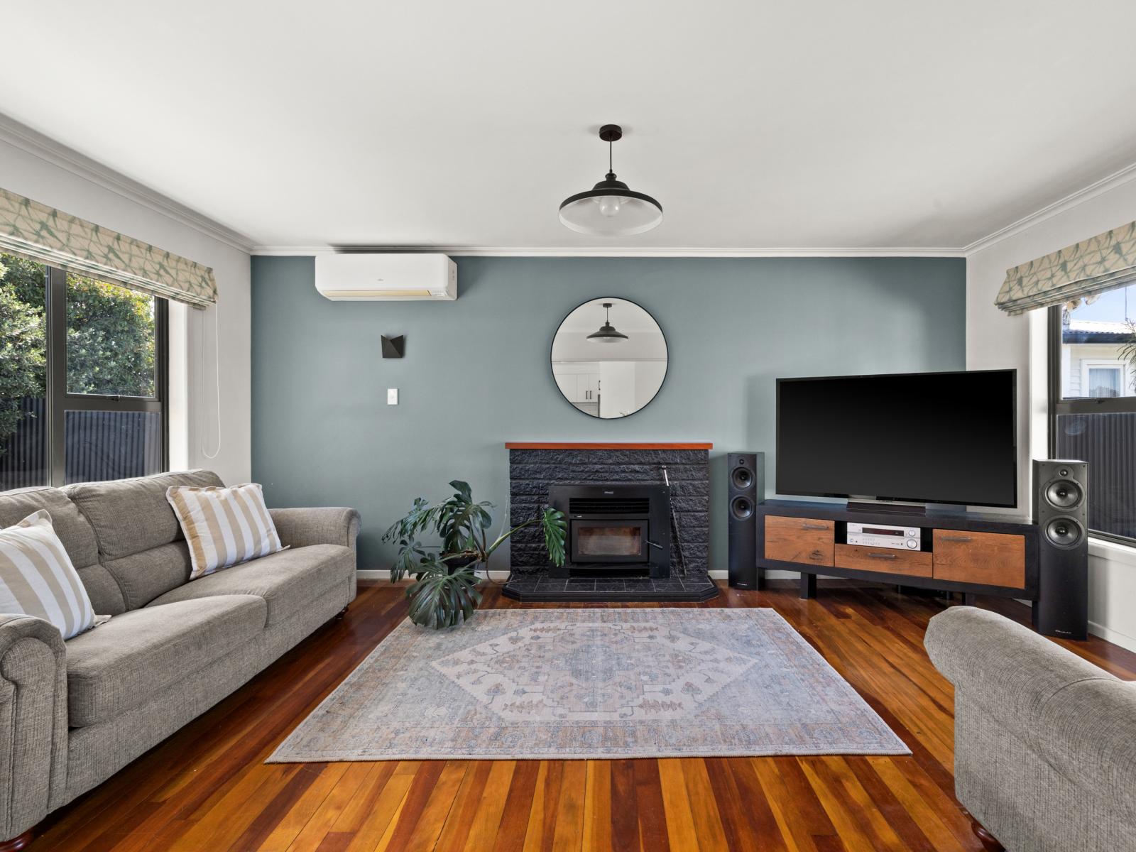 38 Downing Avenue, Pirimai