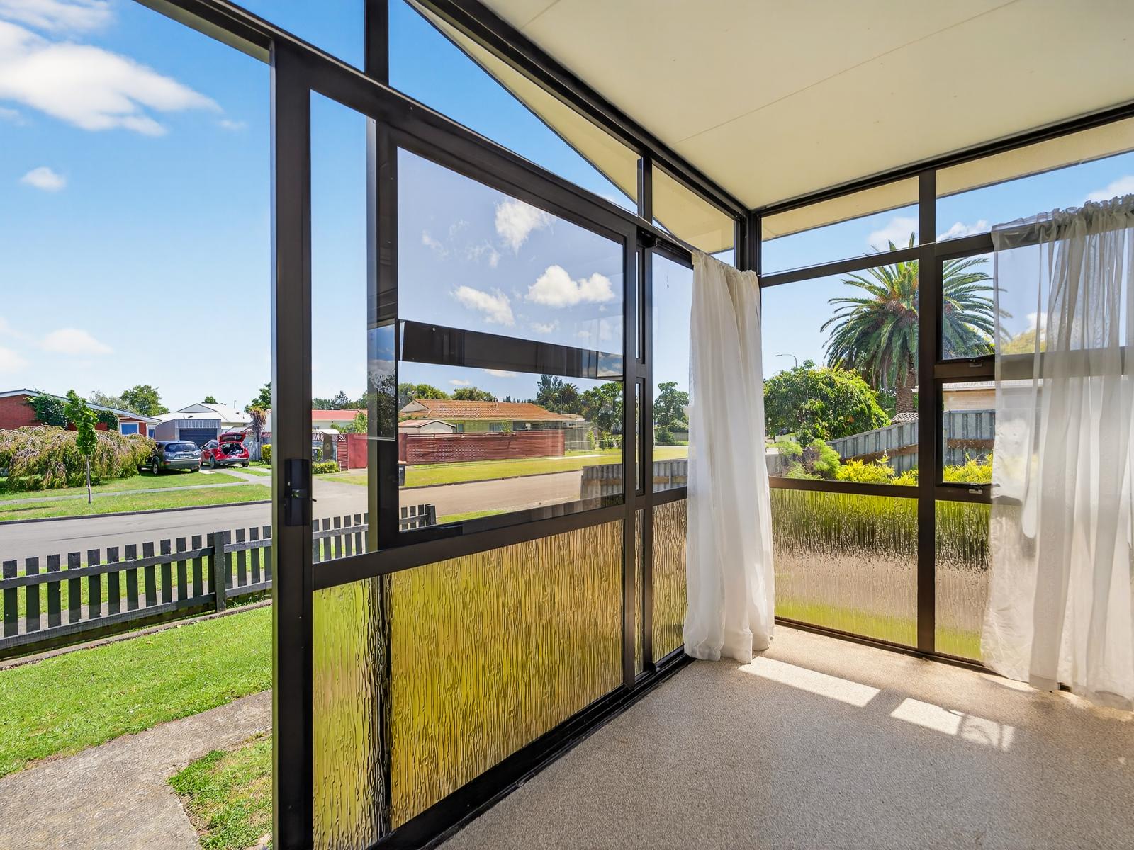 5 Beaumont Place, Westbrook