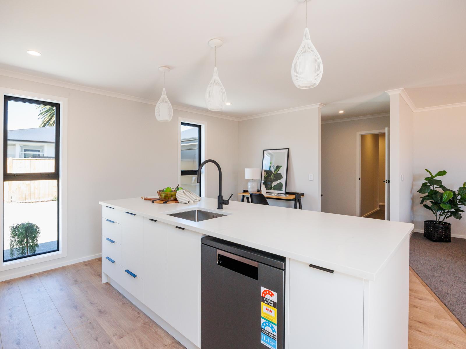 5A Belvedere Crescent, Takaro