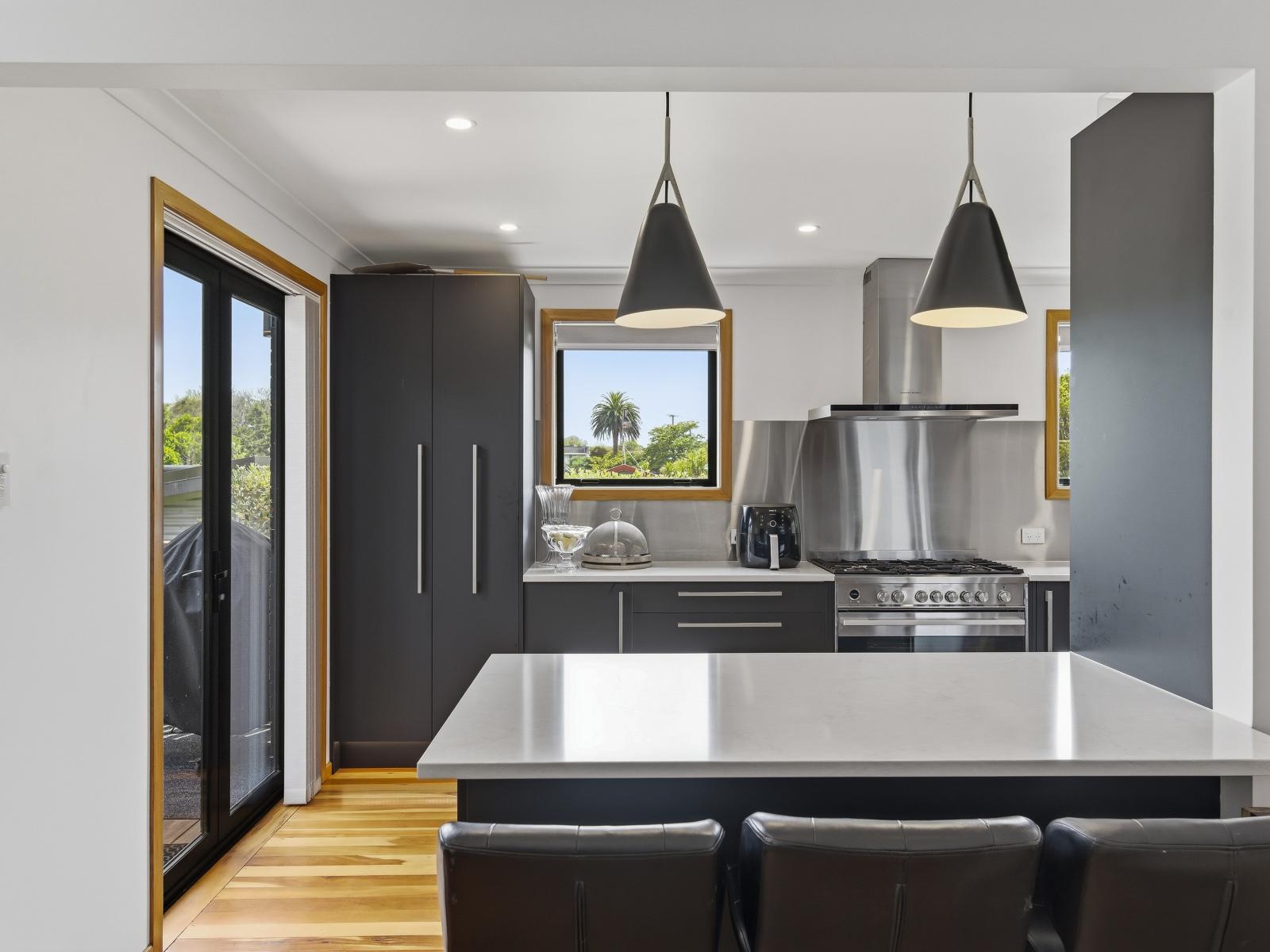 35 Glen Road, Raumati South