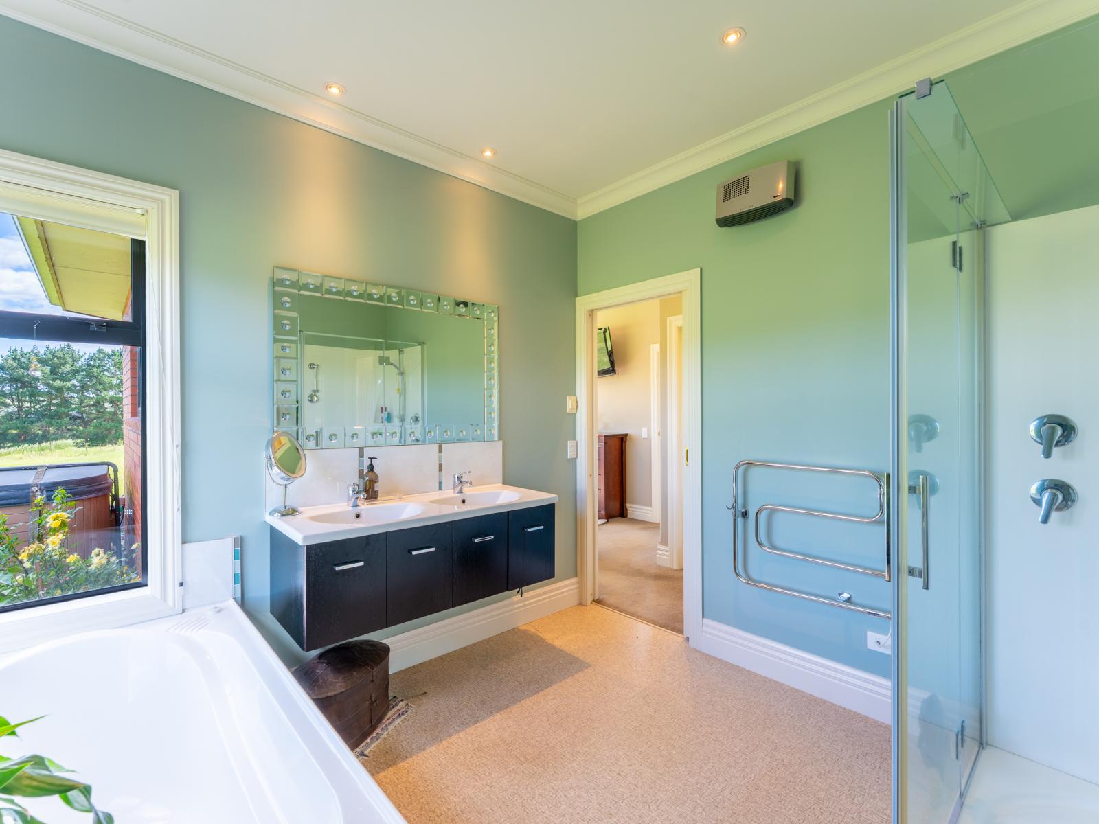 580 Taiko Road, Taiko