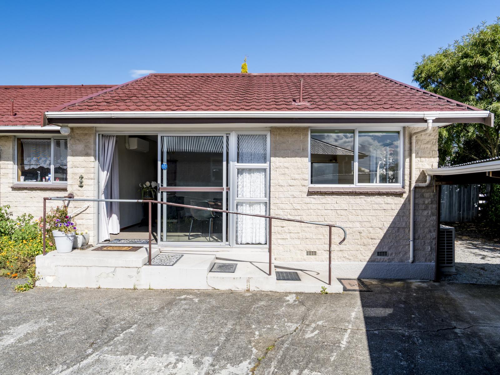 18F Gordon Road, Mosgiel