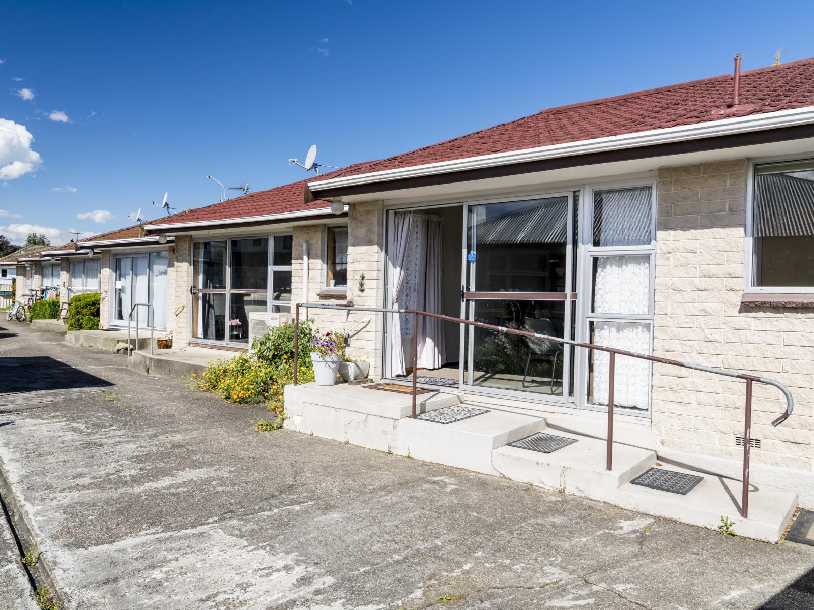 18F Gordon Road, Mosgiel