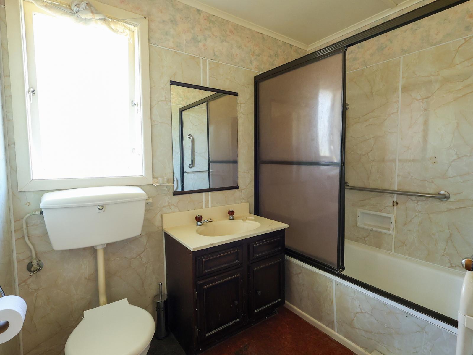 11 Tasman Street, Levin