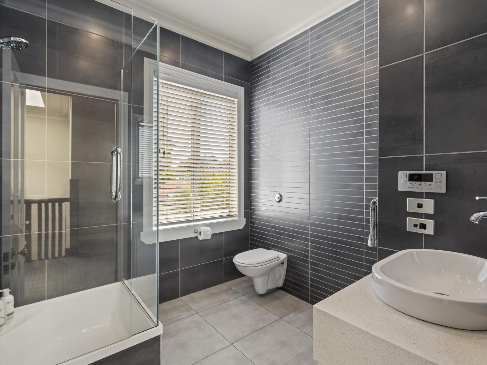 136 Heads Road, Gonville