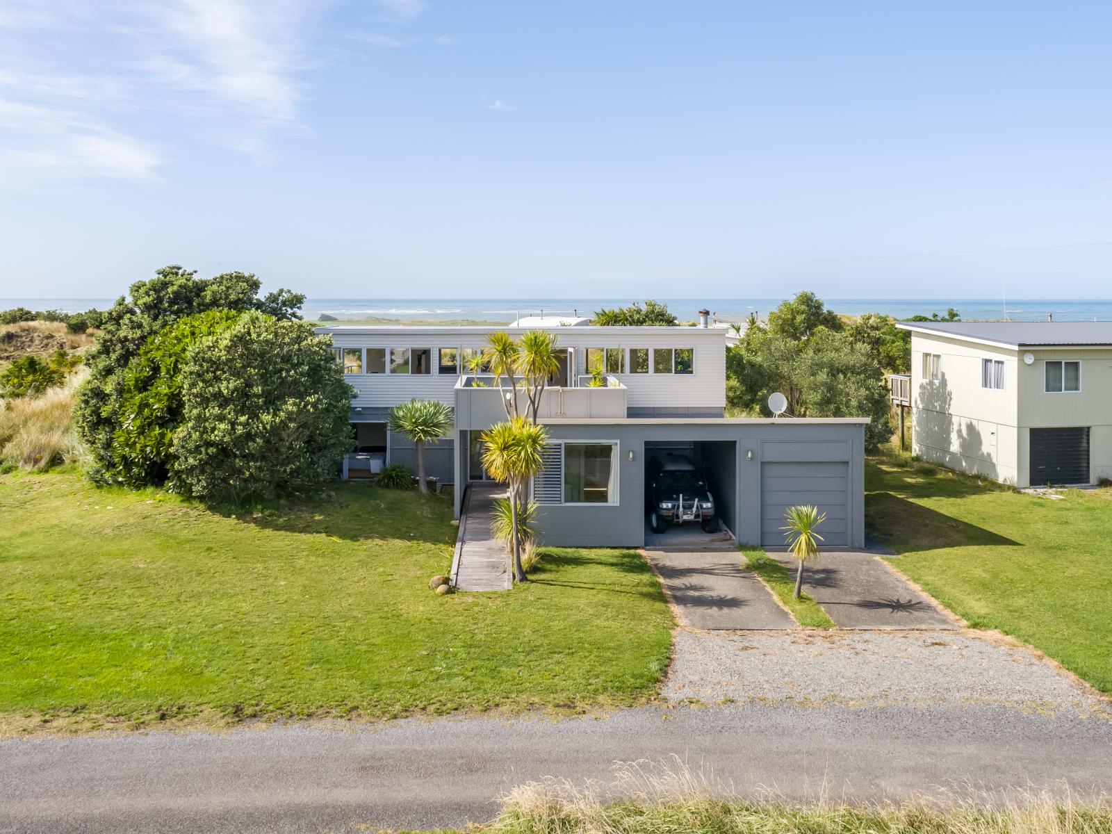 11 Nunu Drive, Flat Point