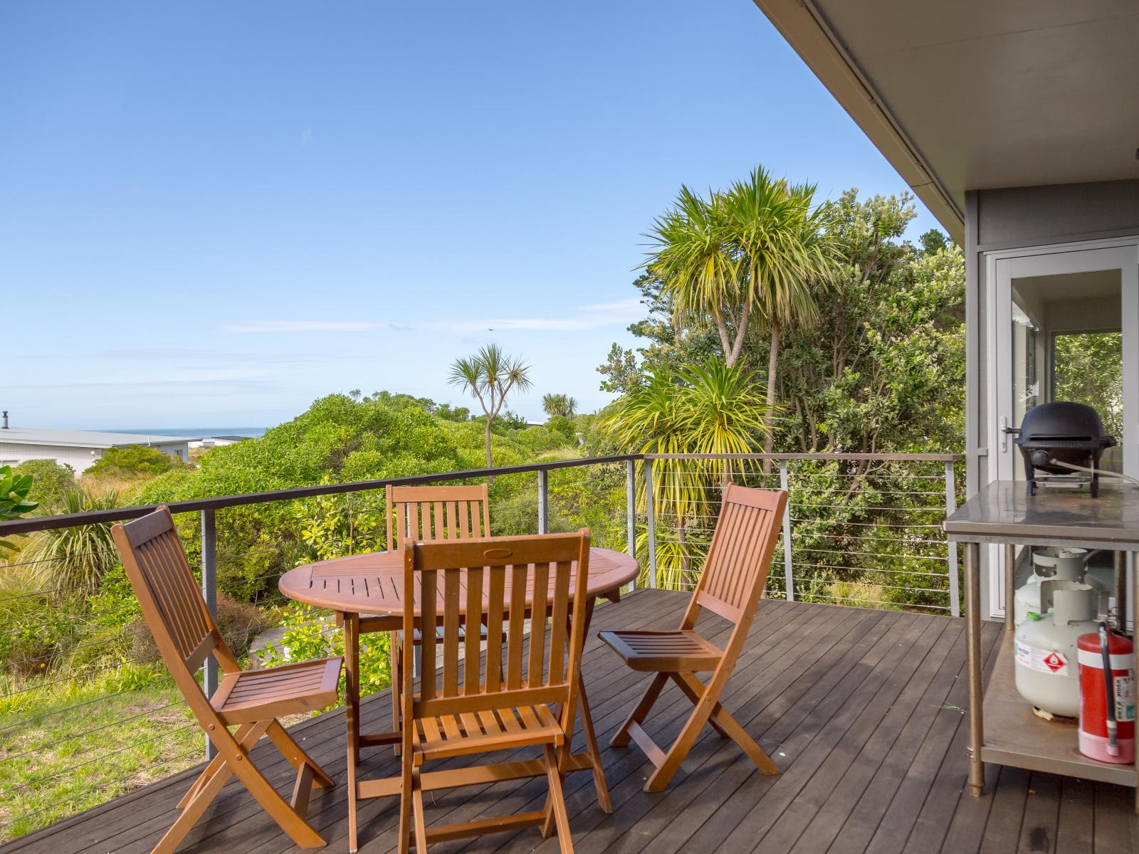 11 Nunu Drive, Flat Point