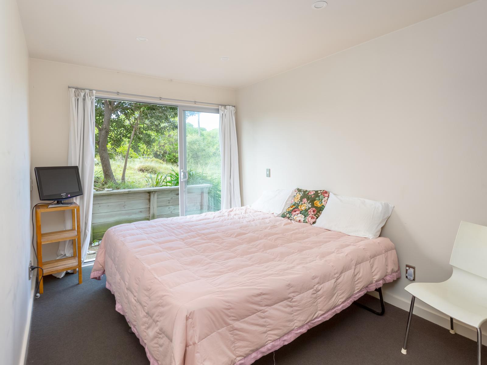 11 Nunu Drive, Flat Point