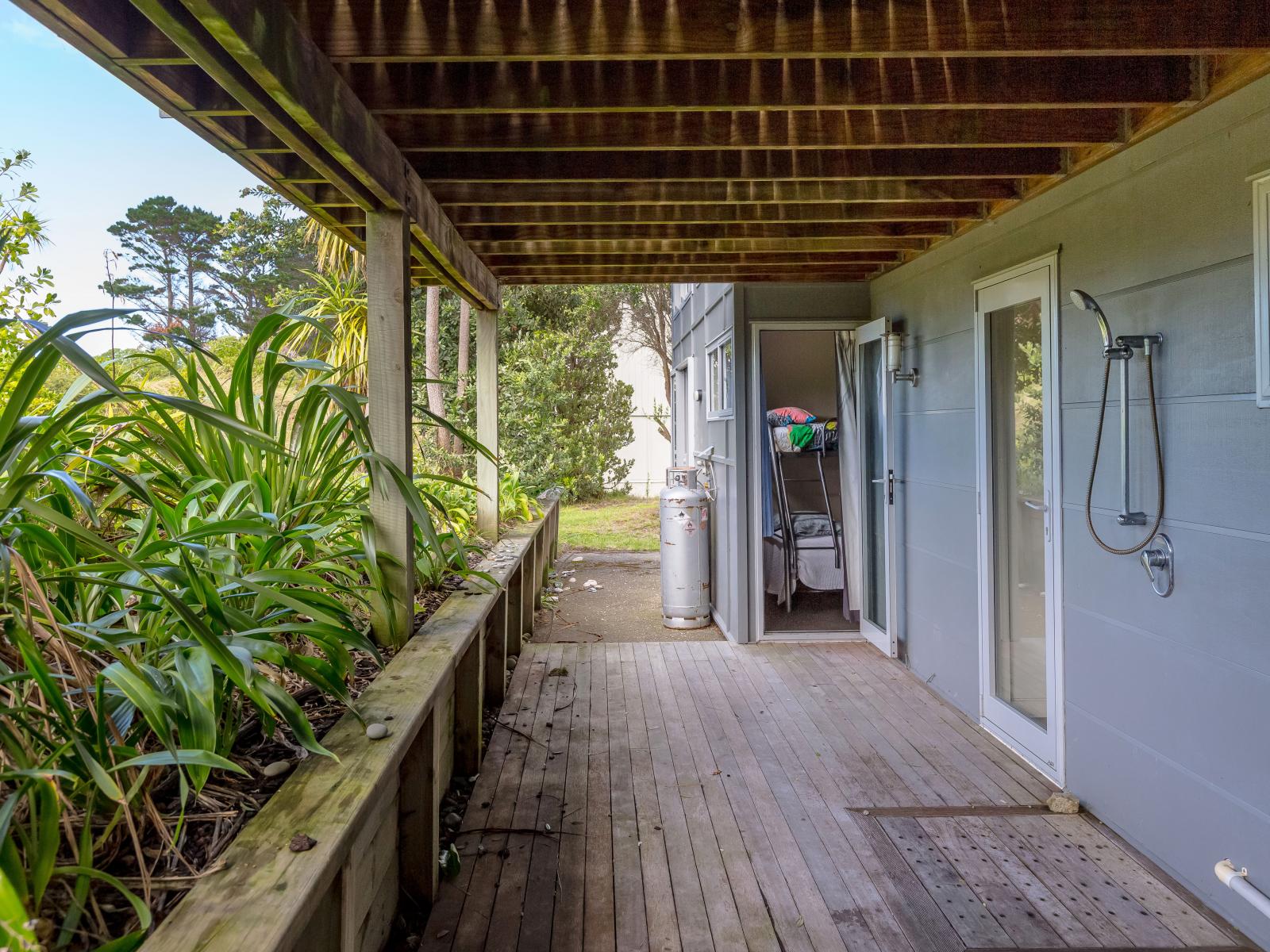 11 Nunu Drive, Flat Point