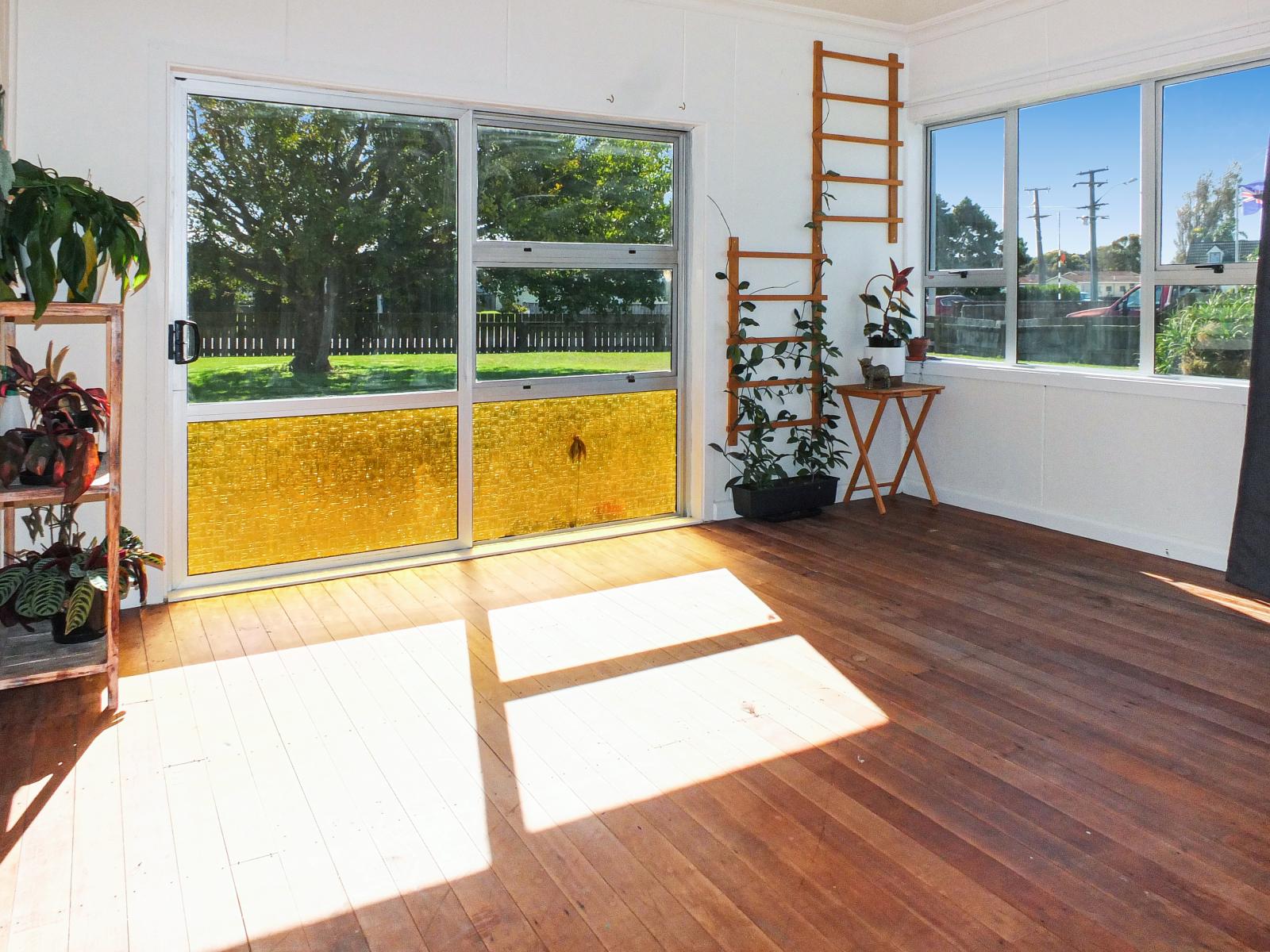 19 Johnston Street, Foxton