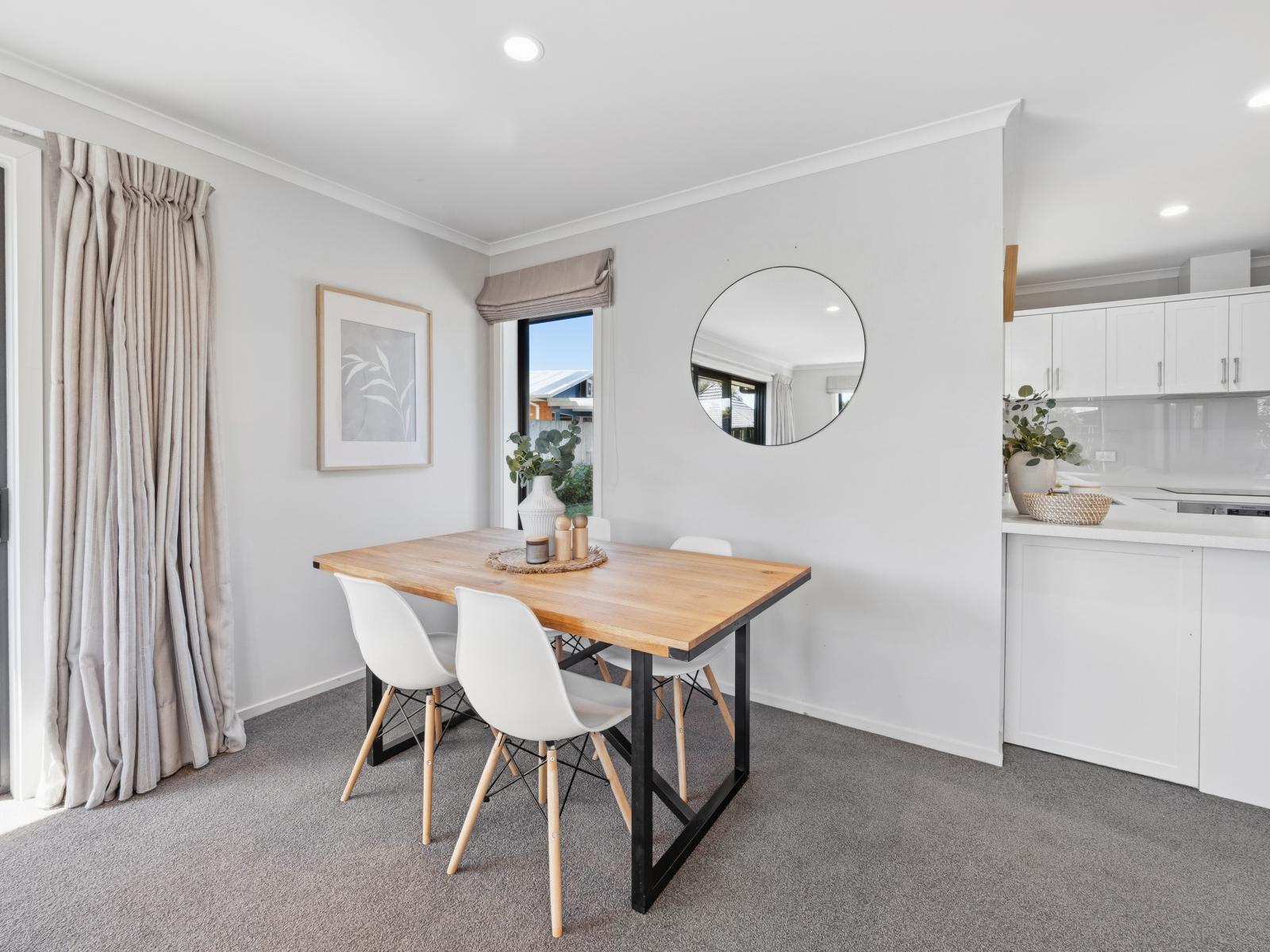 7 Woodham Drive, Allenton