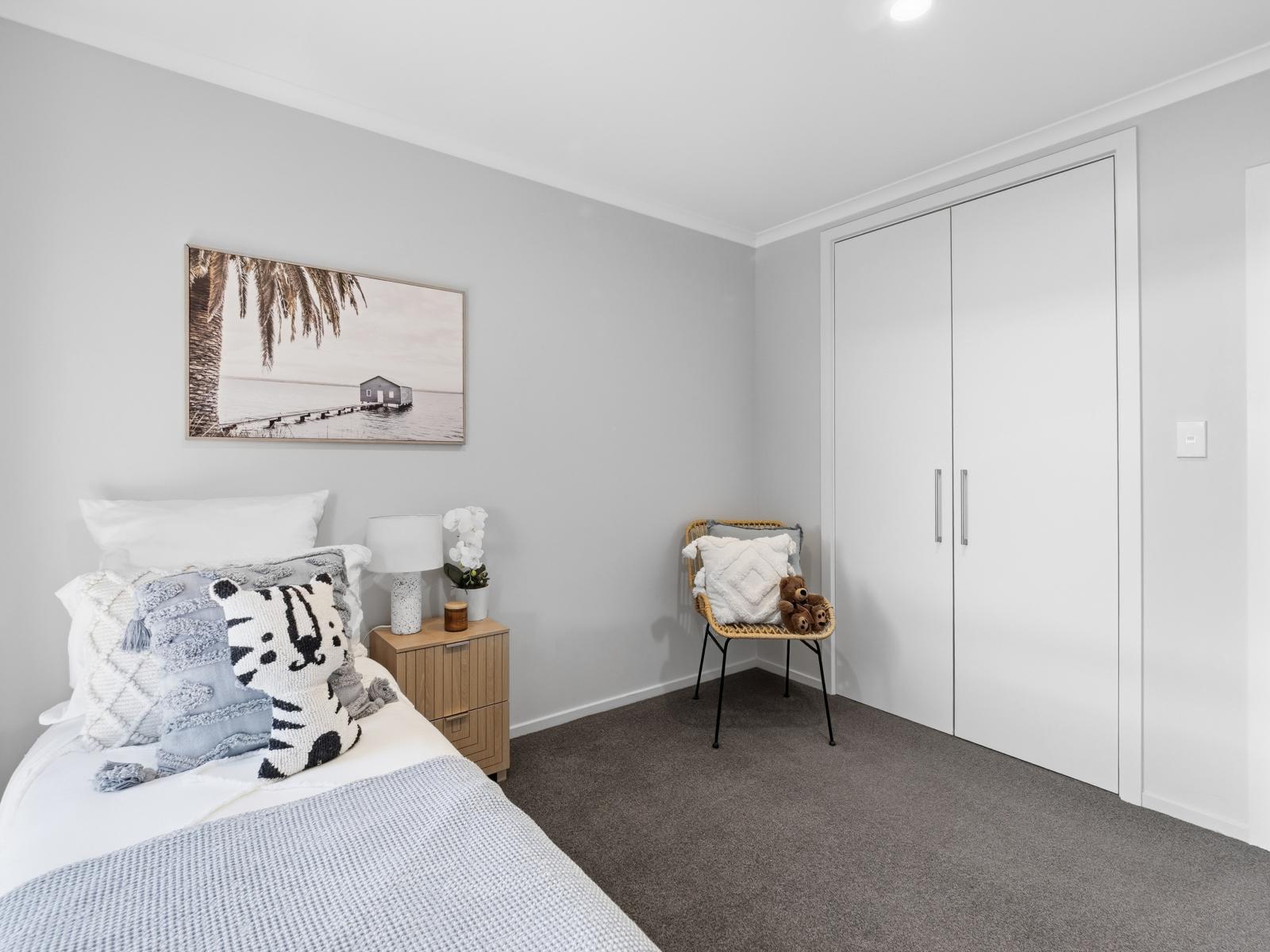 7 Woodham Drive, Allenton