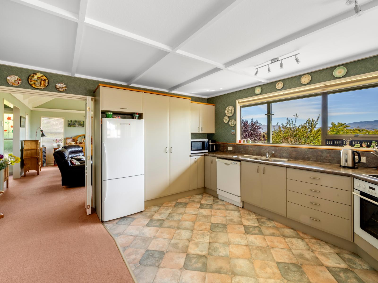 13 Lanes Road, Bridge Hill