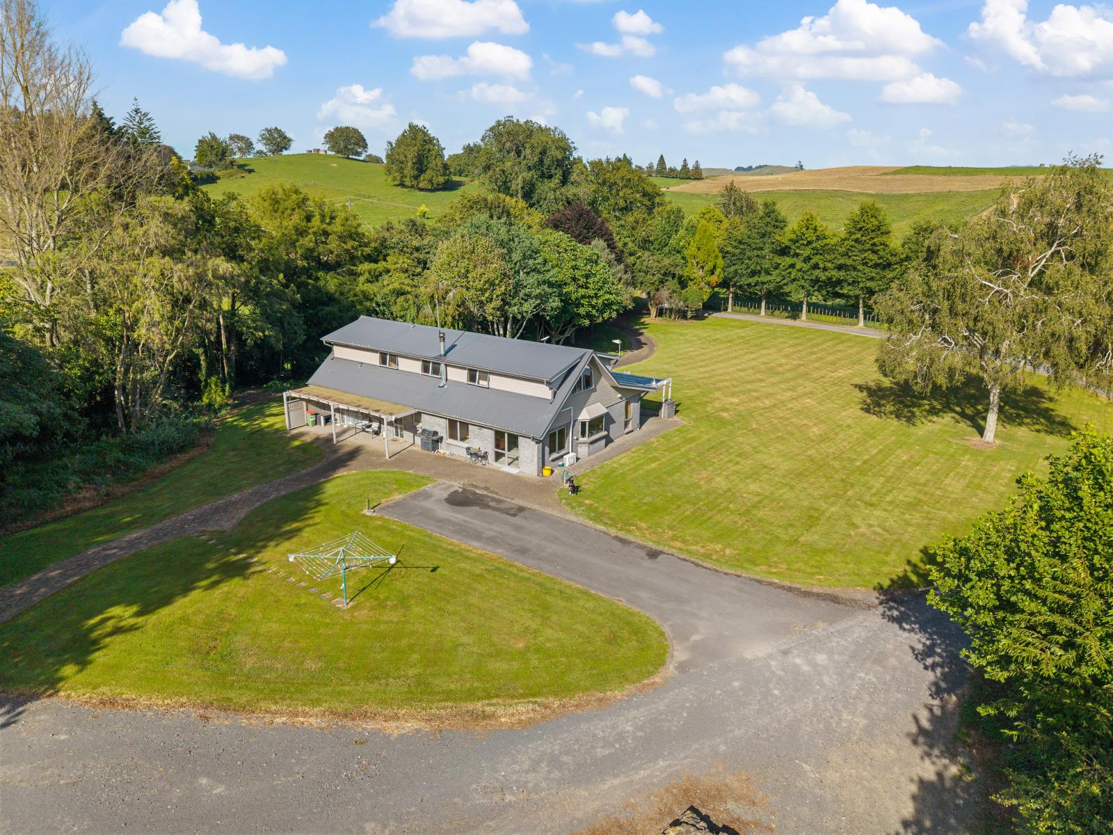 1539 State Highway 1, Tirau